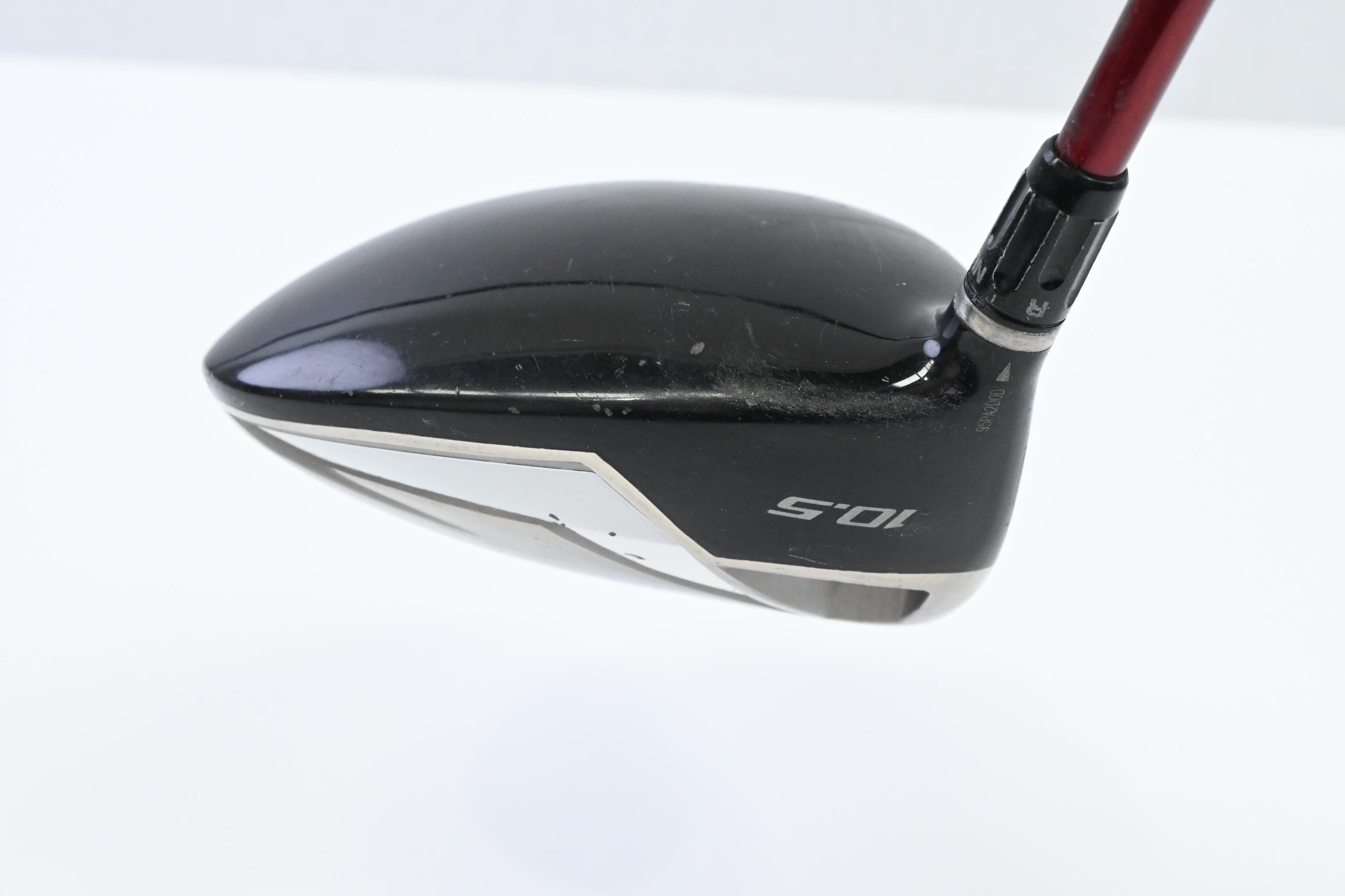 Left Hand Taylormade R9 460 Driver / 10.5 Degree / Regular Flex Aldila Reax 60