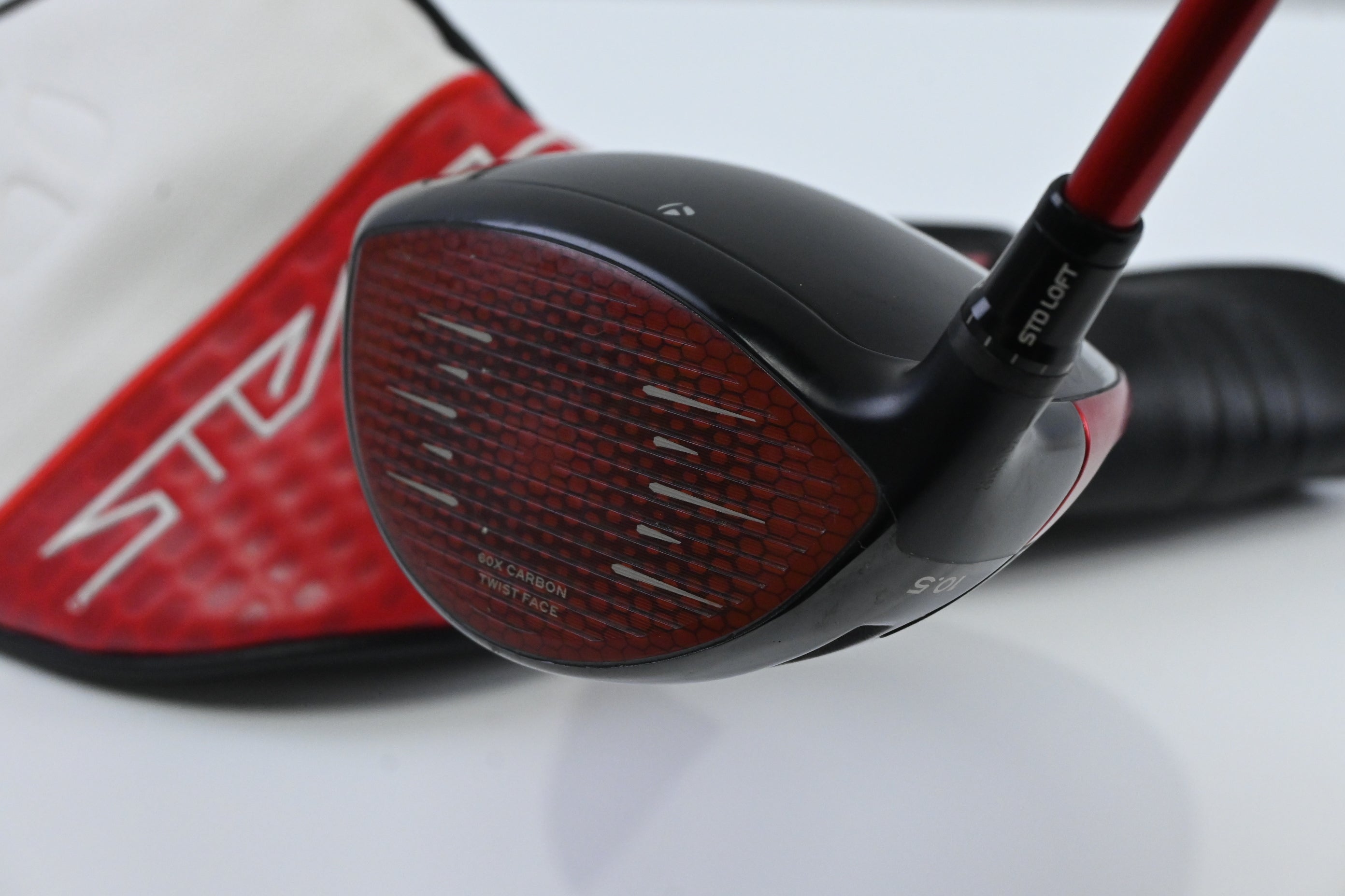 Taylormade Stealth 2 Driver / 10.5 Degree / Regular Flex Fujikura Speeder NX 50