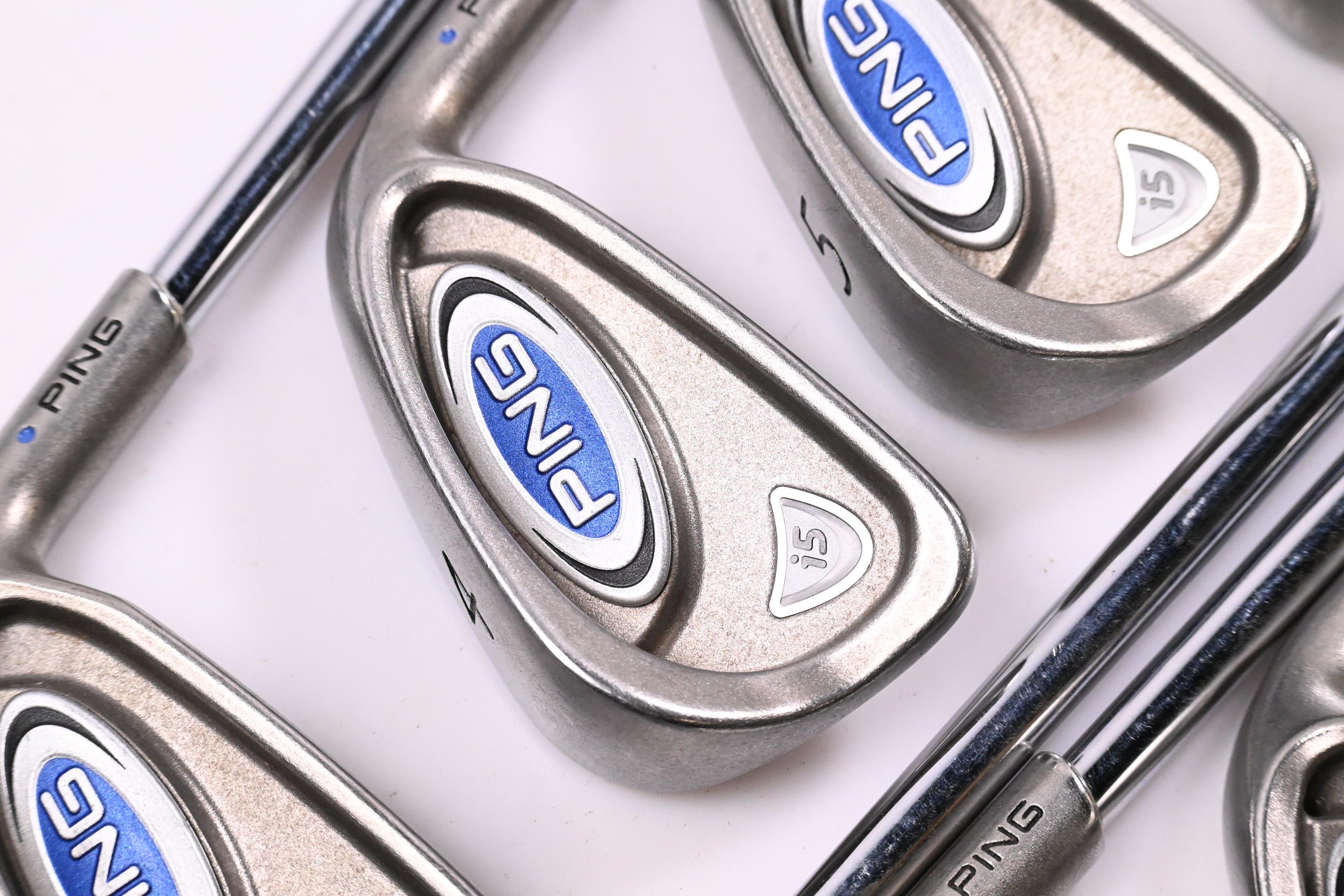 Ping i5 Irons / 3-PW+SW / Black Dot / Regular Flex Ping AWT Shafts