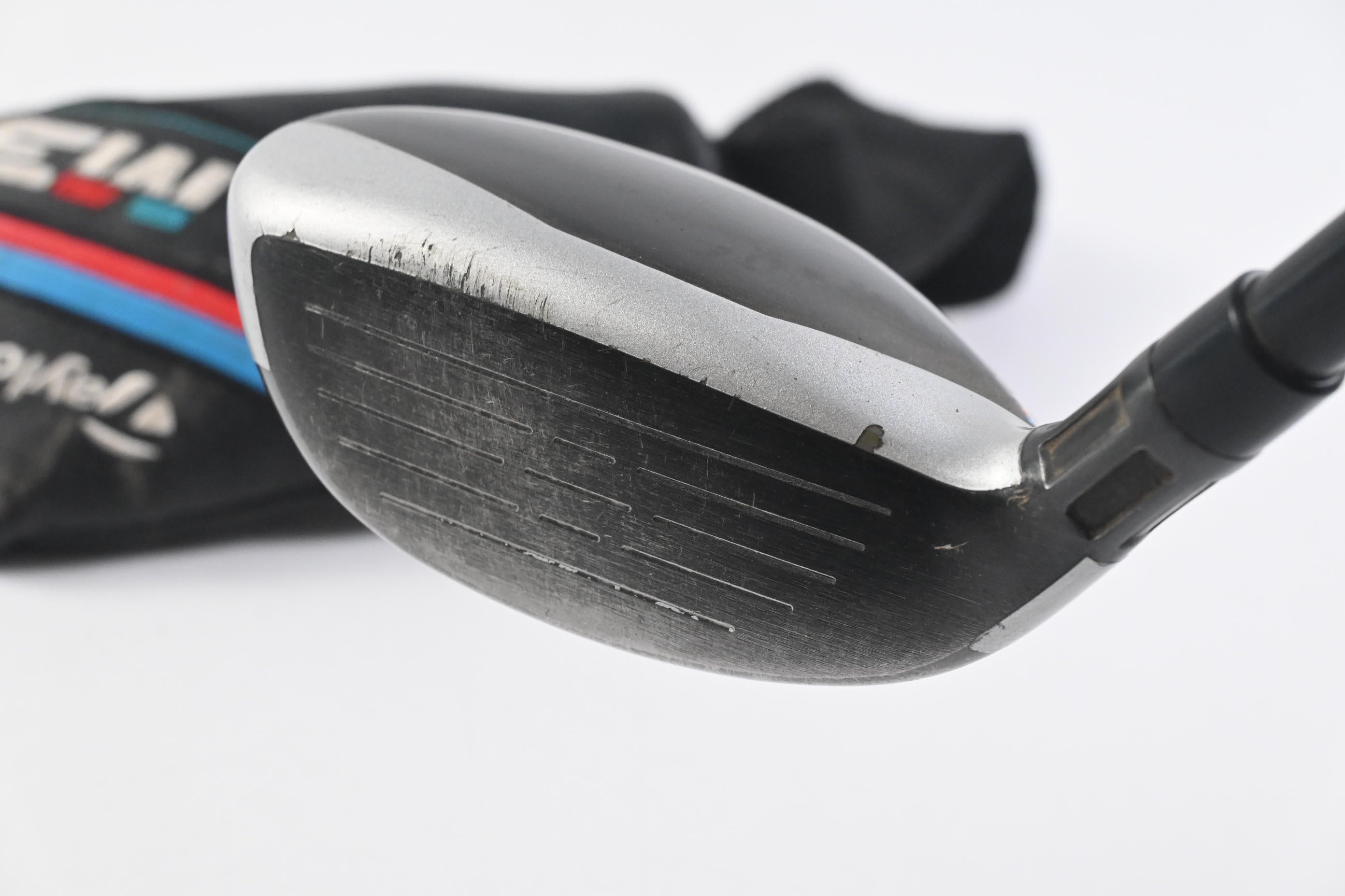 Taylormade M4 #4 Hybrid / 22 Degree / Regular Flex Fujikura Atmos Red 6 Shaft