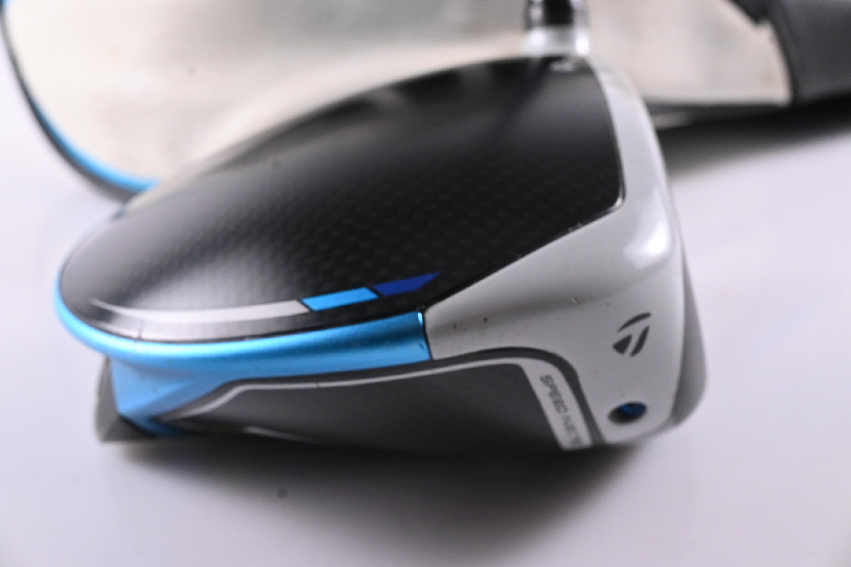 Taylormade SIM2 Max Driver / 10.5 Degree / Stiff Flex Fujikura Ventus Blue 5
