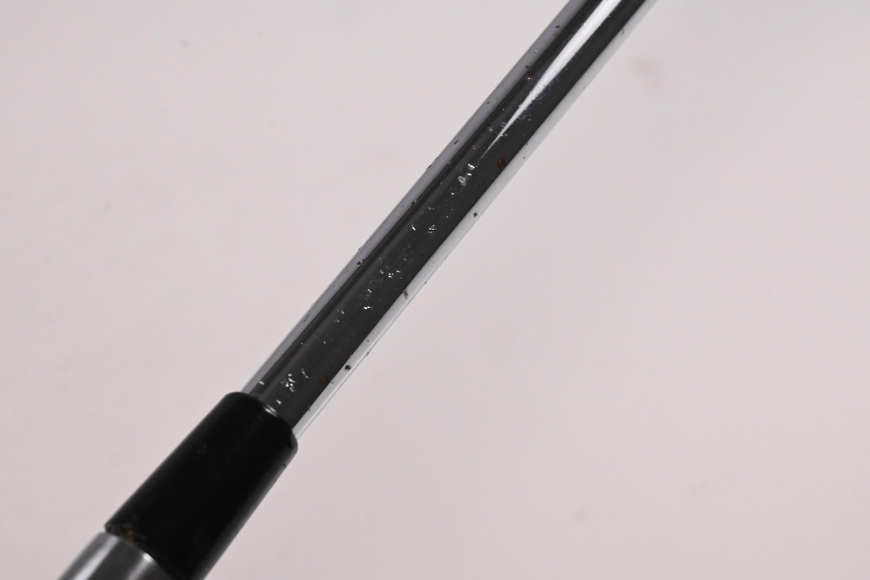 Mizuno JPX 825 Pitching Wedge / 45 Degree / Regular Flex Dynamic Gold R300 Shaft
