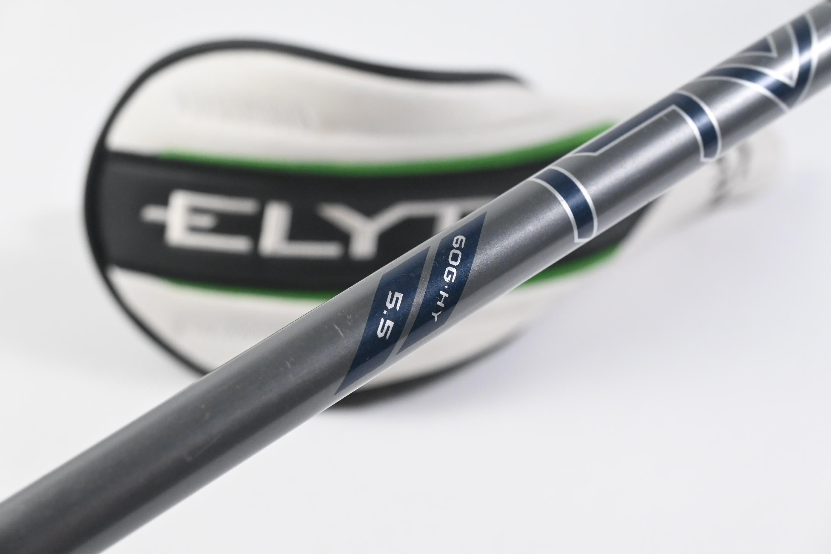 Callaway Elyte X #4 Hybrid / 21 Degree / Regular Flex Denali Charcoal 60 Shaft