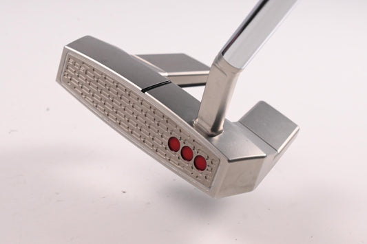 Scotty Cameron 2026 Phantom 5.5 Putter / 33 Inch