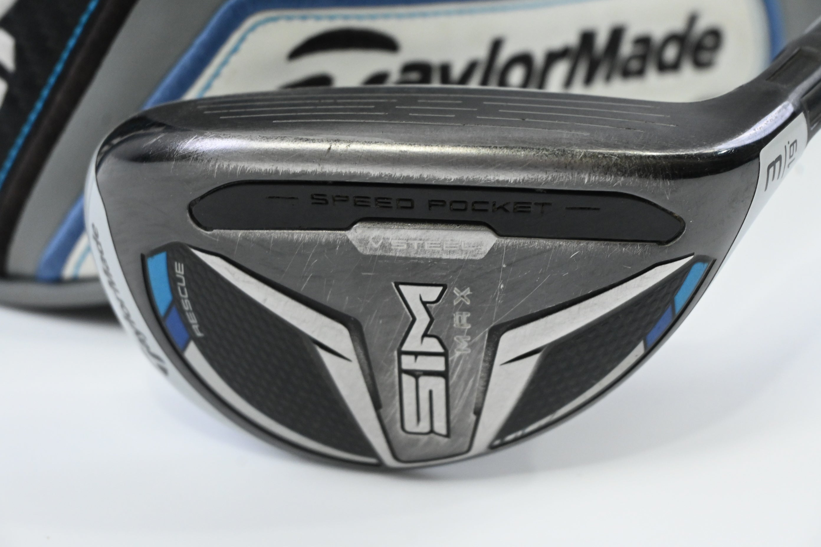 Taylormade SIM Max #3 Hybrid / 19 Degree / Stiff Flex Fujikura Ventus Blue 7