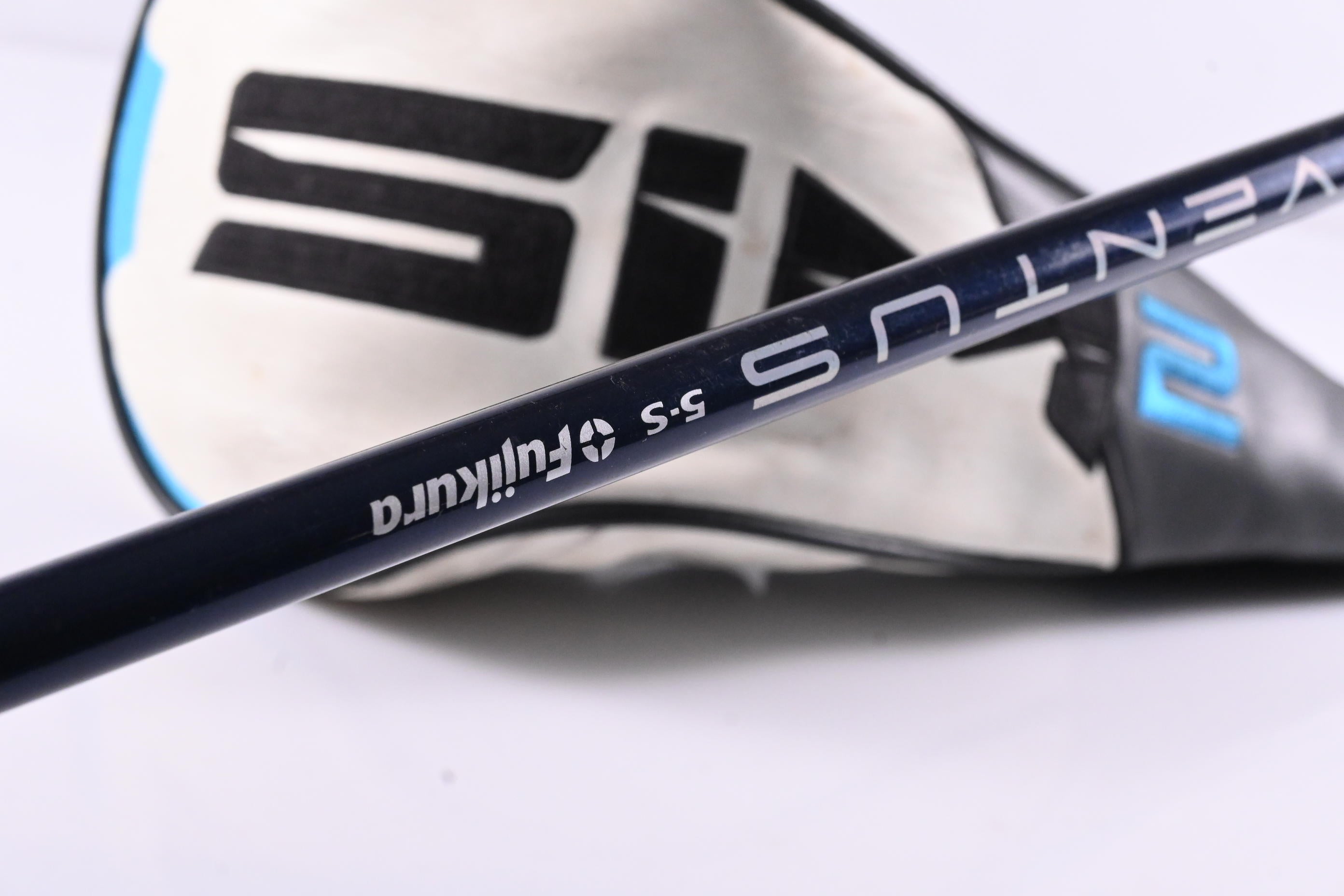 Taylormade SIM2 Max Driver / 10.5 Degree / Stiff Flex Fujikura Ventus Blue 5