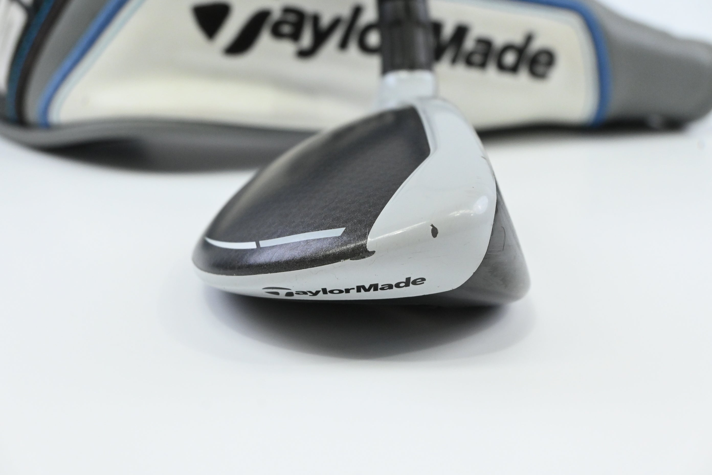 Taylormade SIM Max #3 Hybrid / 19 Degree / Stiff Flex Fujikura Ventus Blue 7