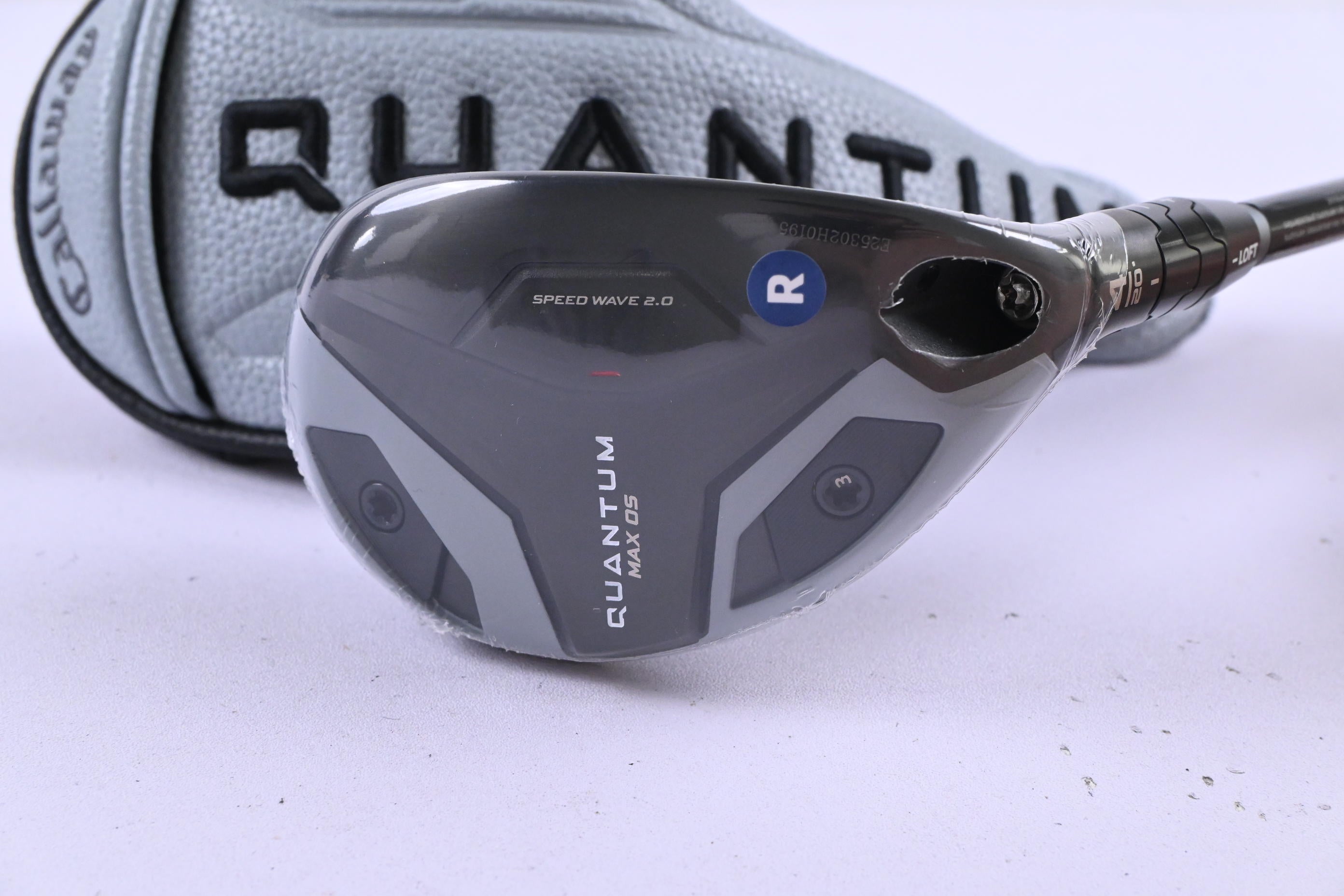 Callaway Quantum Max OS #4 Hybrid / 20 Degree / Regular Flex Denali Frost Silver