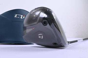 Taylormade Qi4D Driver / 9 Degree / Stiff Flex Reax 50 Shaft