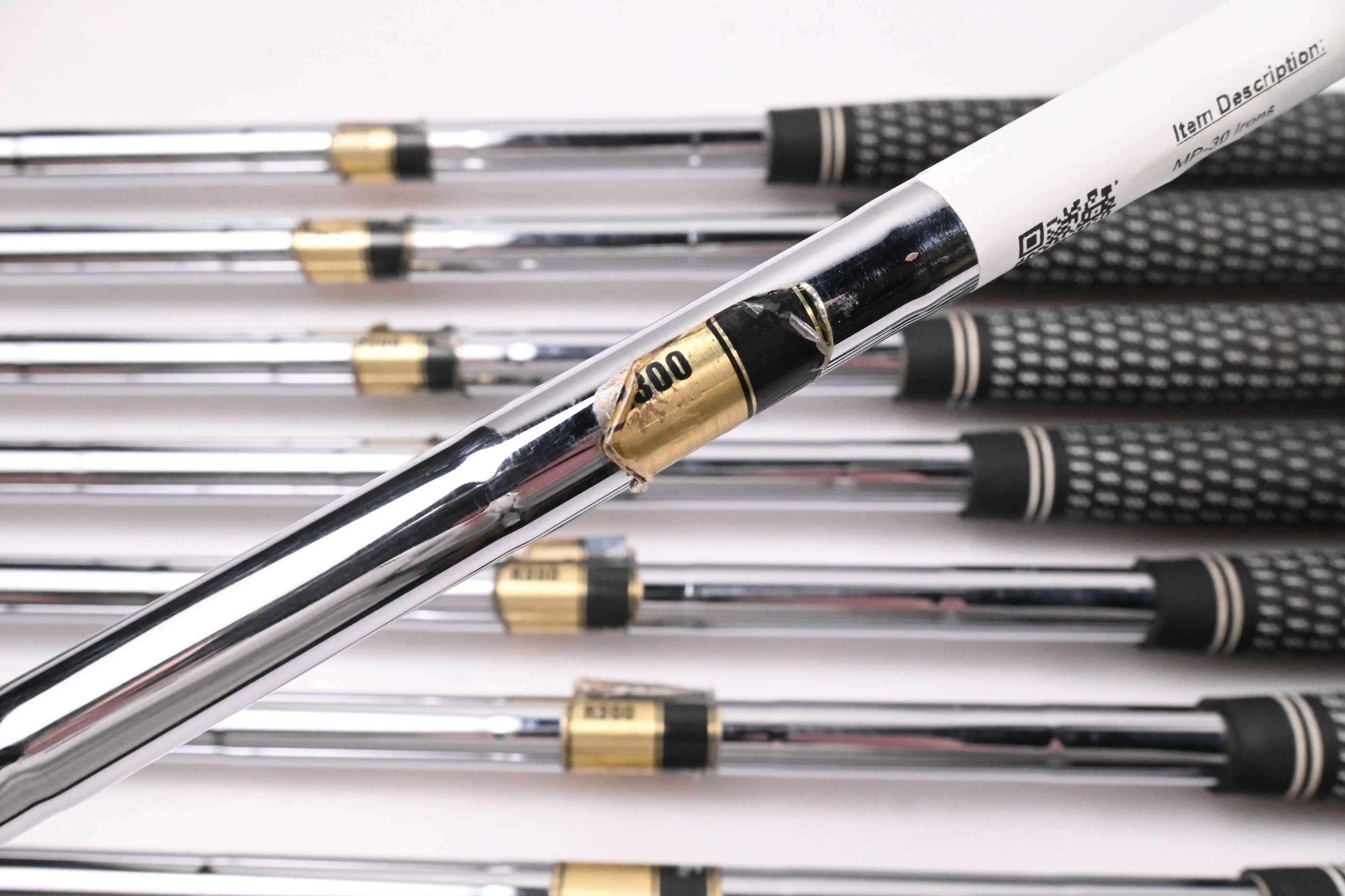 Mizuno MP-30 Irons / 3-PW / Regular Flex Dynamic Gold R300 Shafts