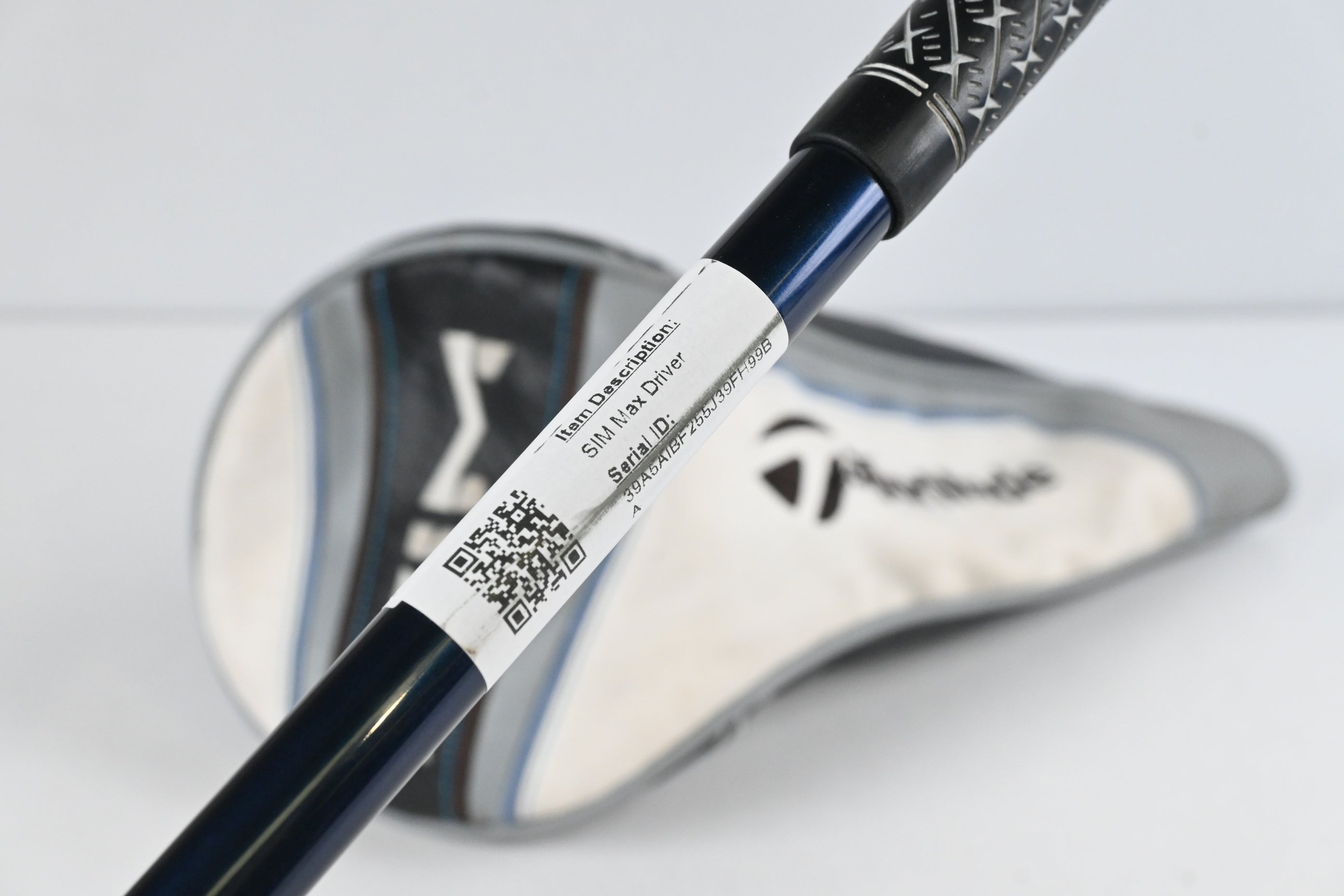 Taylormade SIM Max Driver / 9 Degree / Stiff Flex Fujikura Ventus Blue 6 Shaft