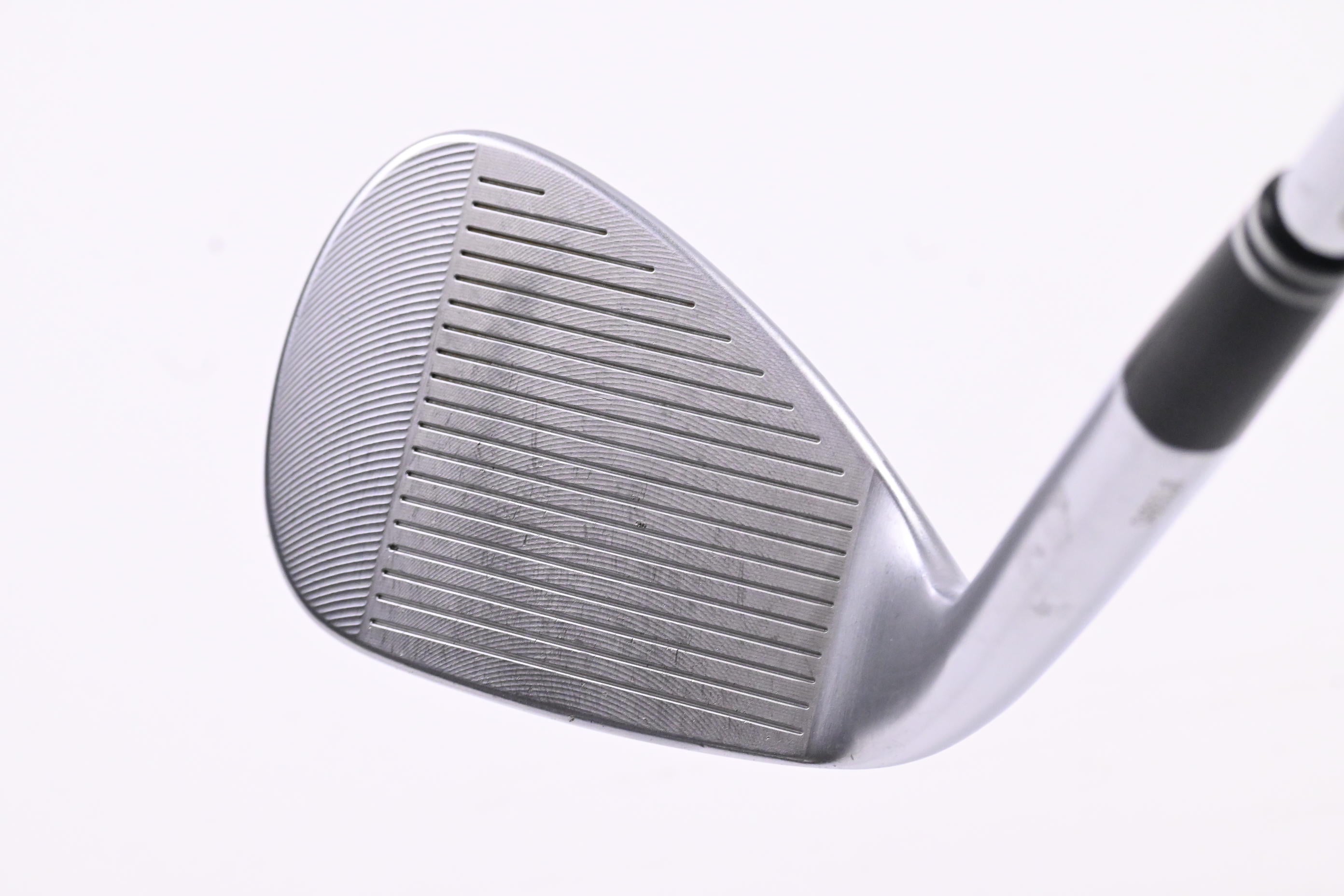 Cleveland CBX Zipcore Gap Wedge / 52 Degree / Wedge Flex Dynamic Gold Spinner