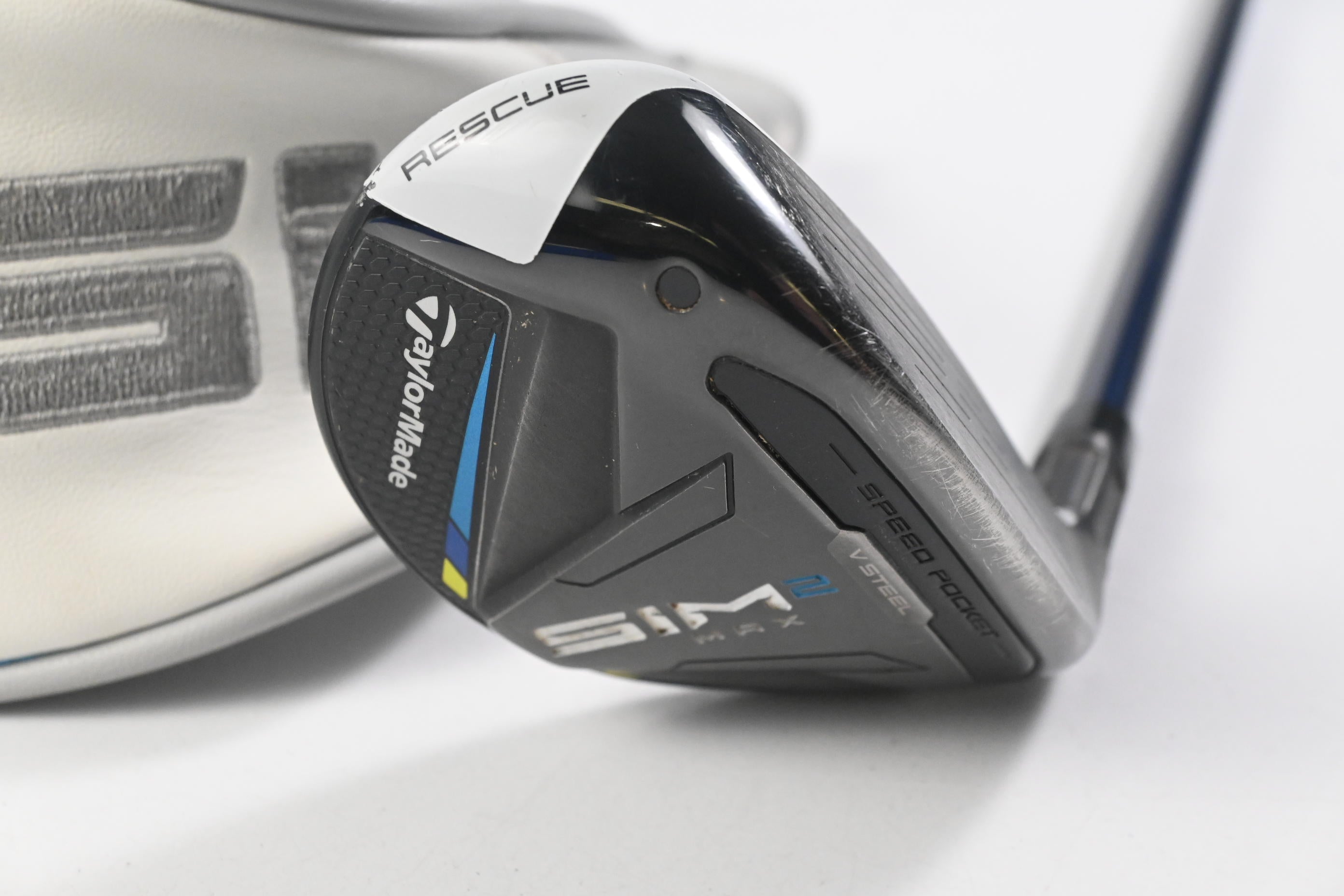 Taylormade SIM2 Max #3 Hybrid / 19 Degree / Stiff Flex Ventus Blue 7 Shaft
