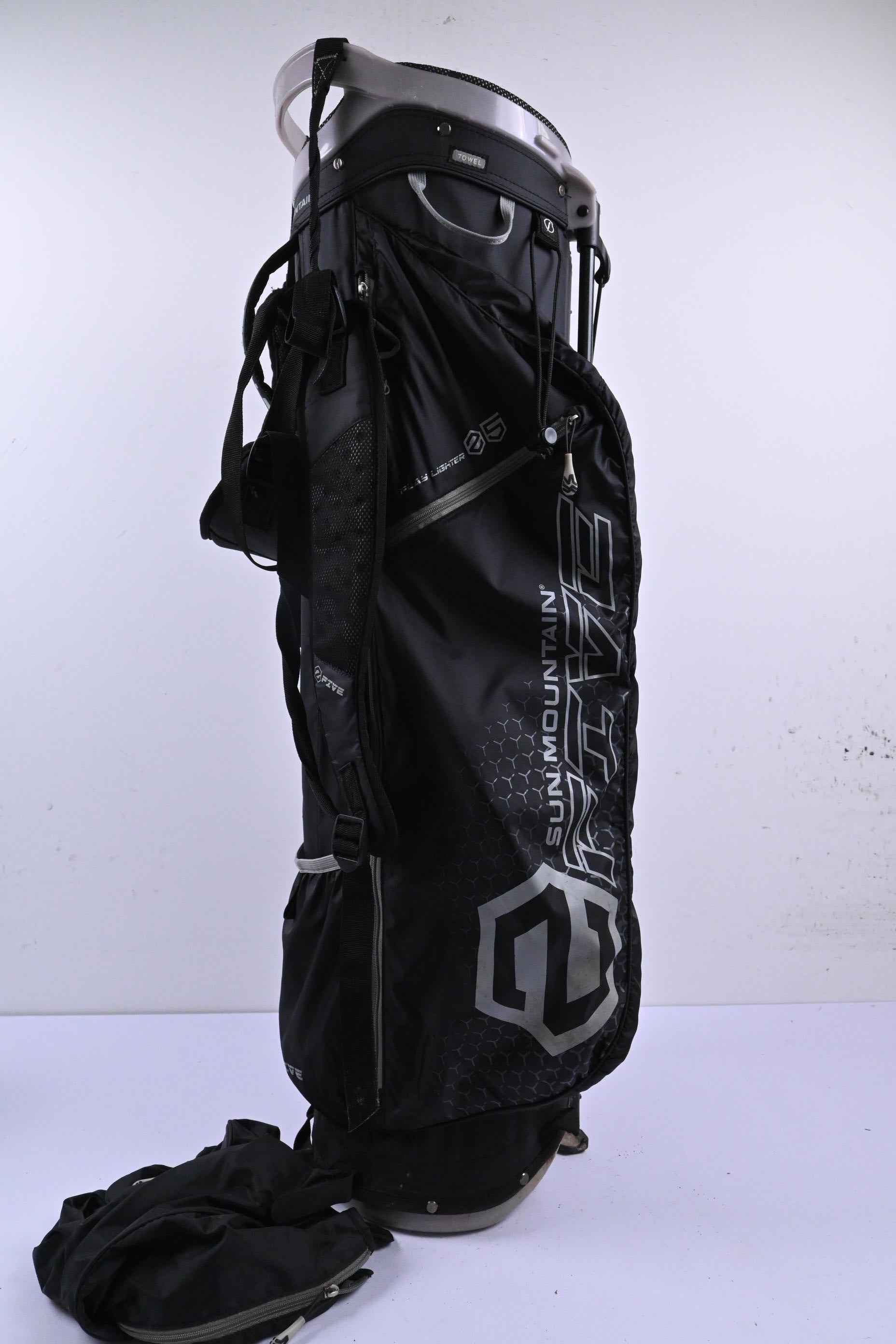 Sun Mountain Five Stand Bag / 4-Way Divider / Black & Grey
