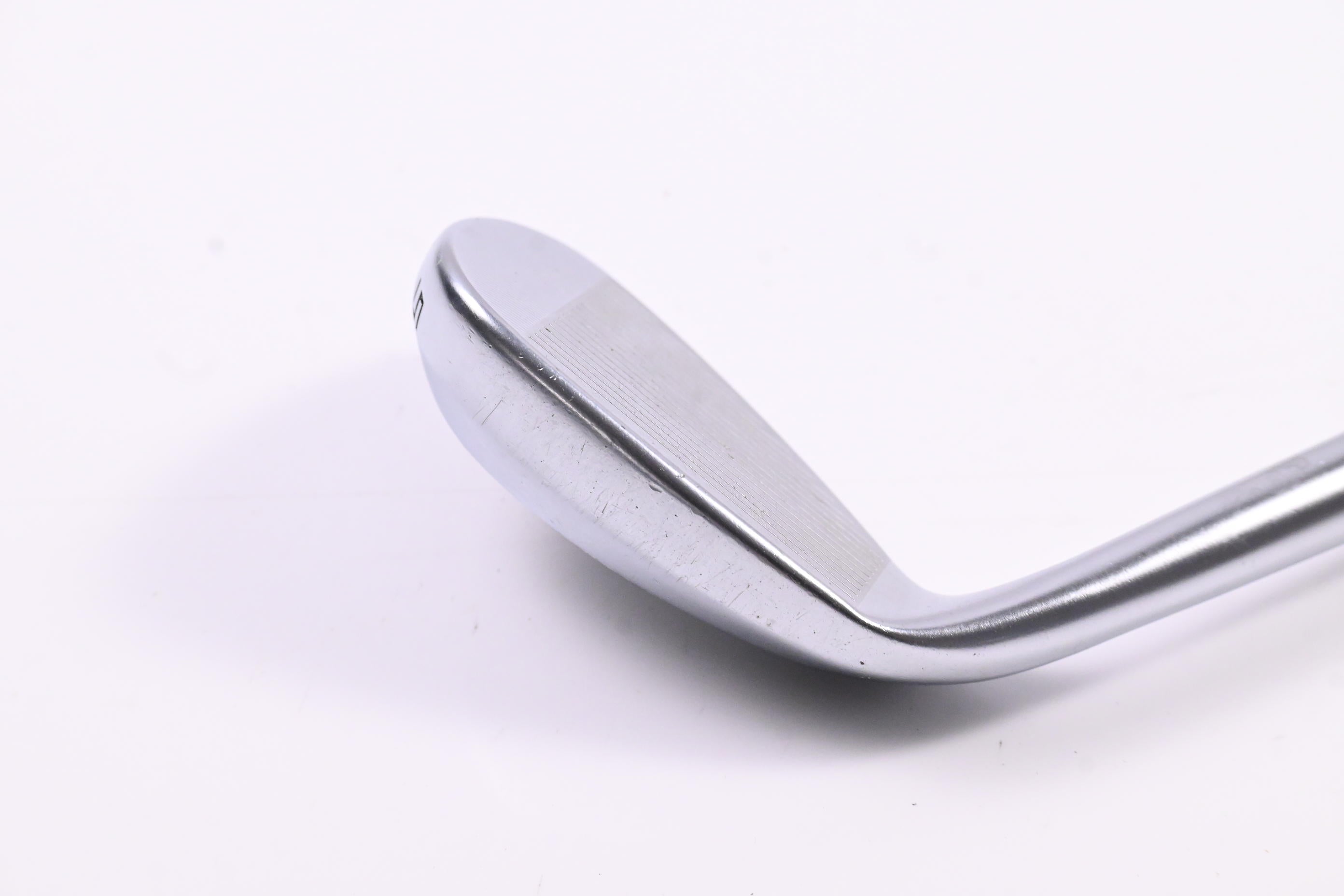 Cleveland CBX Zipcore Gap Wedge / 52 Degree / Wedge Flex Dynamic Gold Spinner