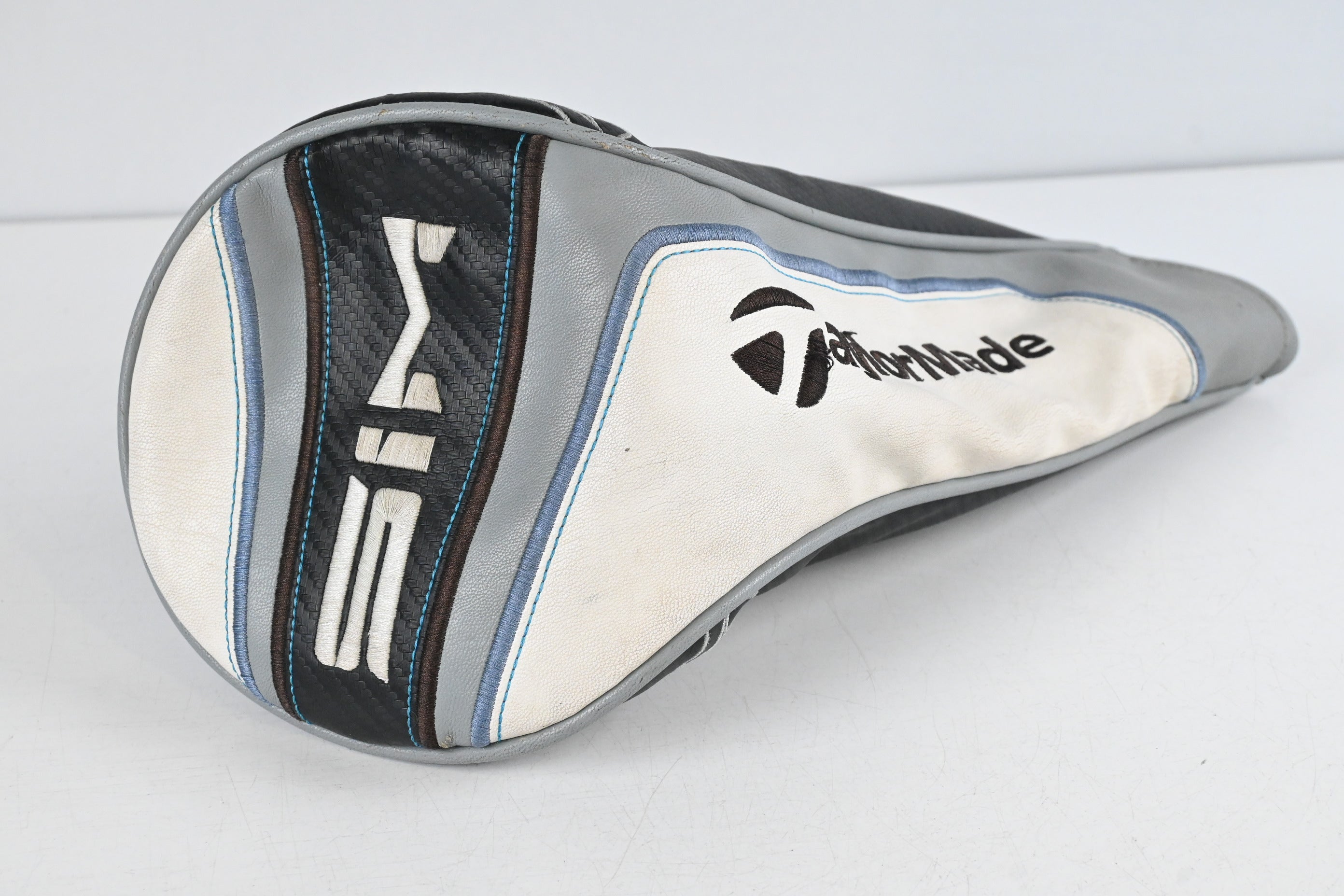 Taylormade SIM Max Driver / 9 Degree / Stiff Flex Fujikura Ventus Blue 6 Shaft
