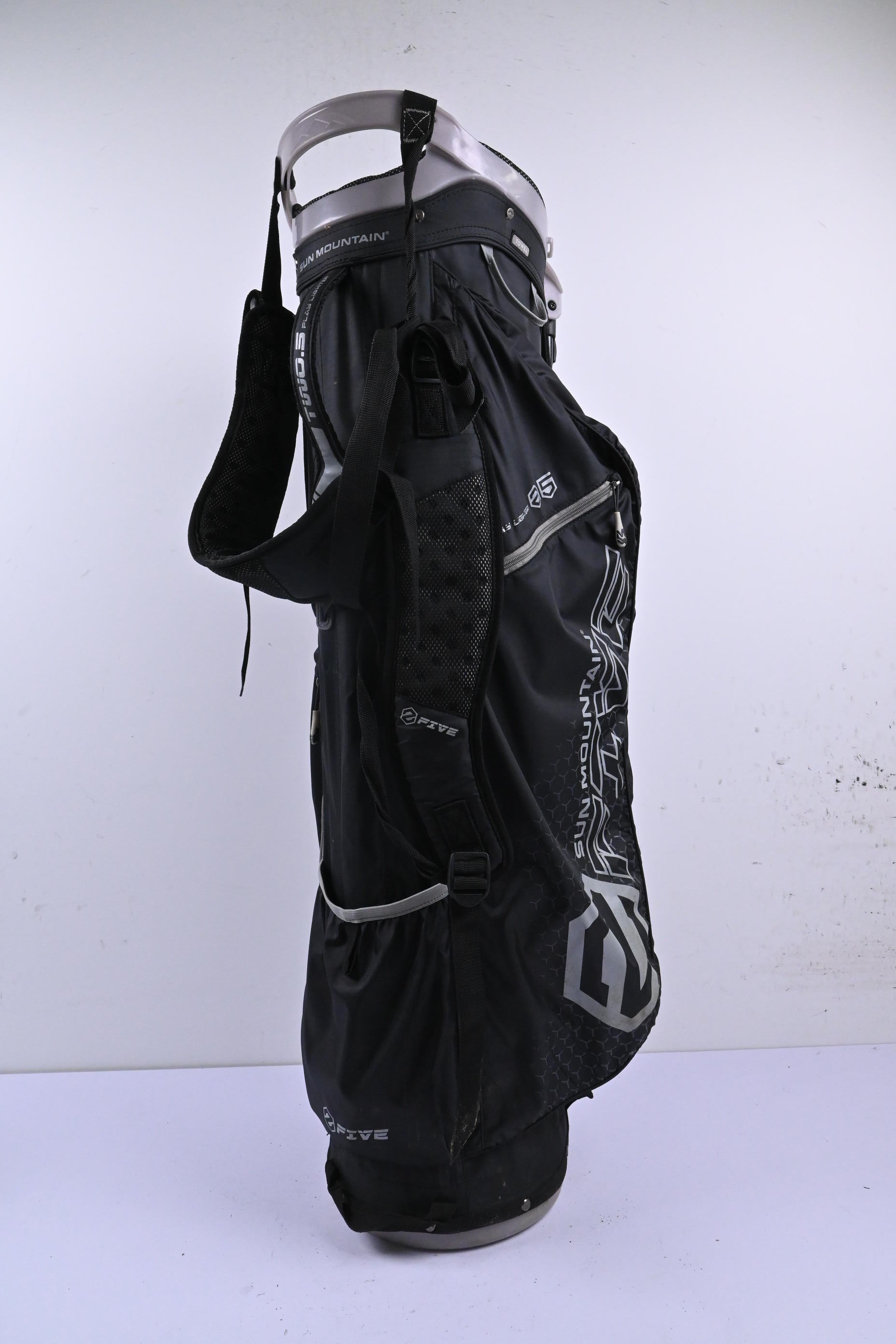 Sun Mountain Five Stand Bag / 4-Way Divider / Black & Grey
