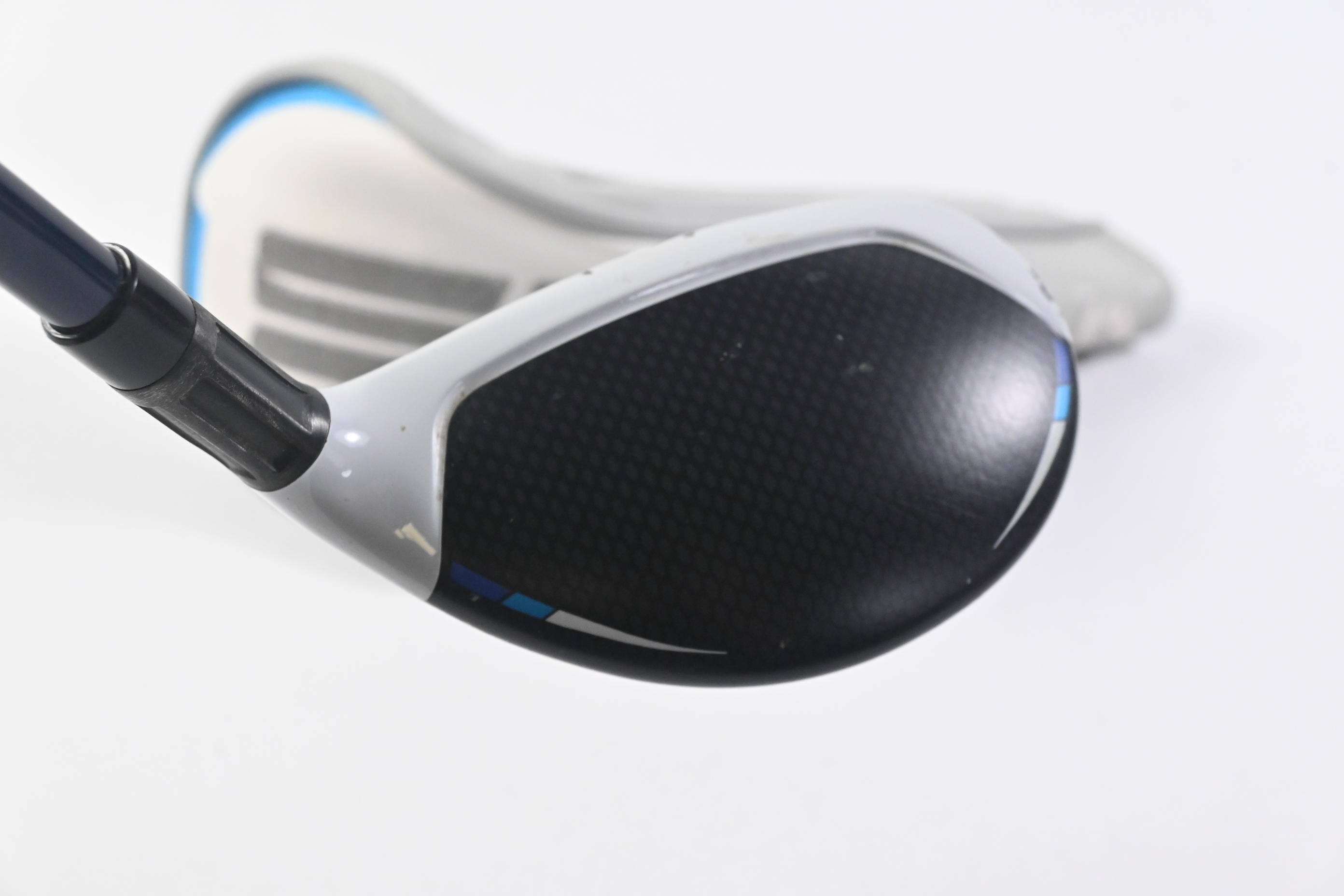 Taylormade SIM2 Max #3 Hybrid / 19 Degree / Stiff Flex Ventus Blue 7 Shaft