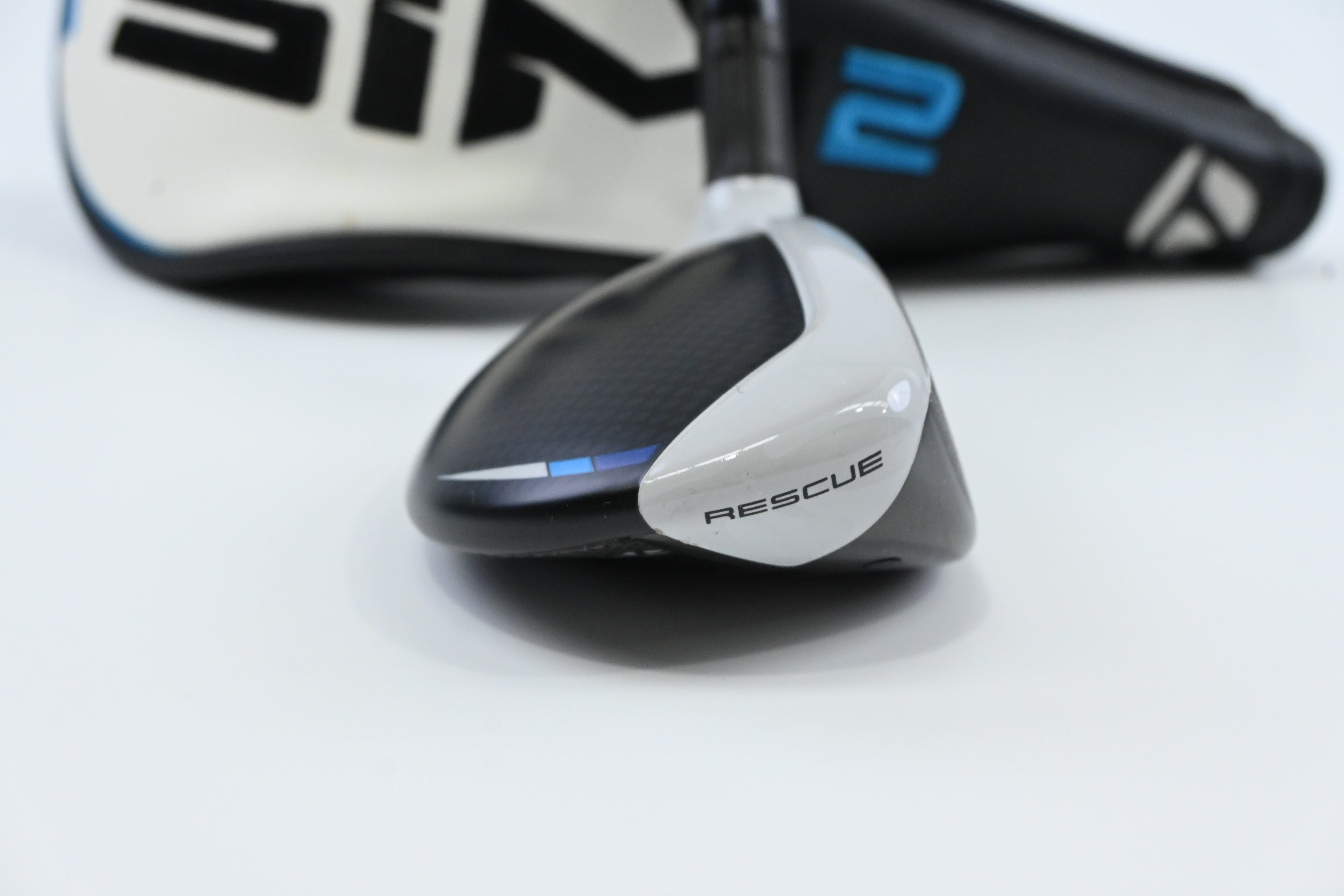 Taylormade SIM2 Max #3 Hybrid / 19 Degree / Stiff Flex Fujikura Ventus Blue 7