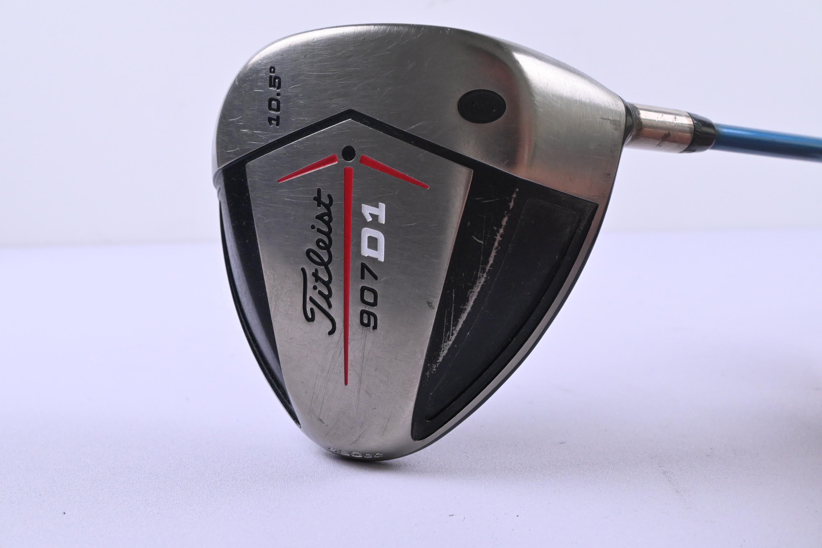 Titleist 907 D1 Driver / 10.5 Degree / Stiff Flex Aldila VS Proto 65 Shaft