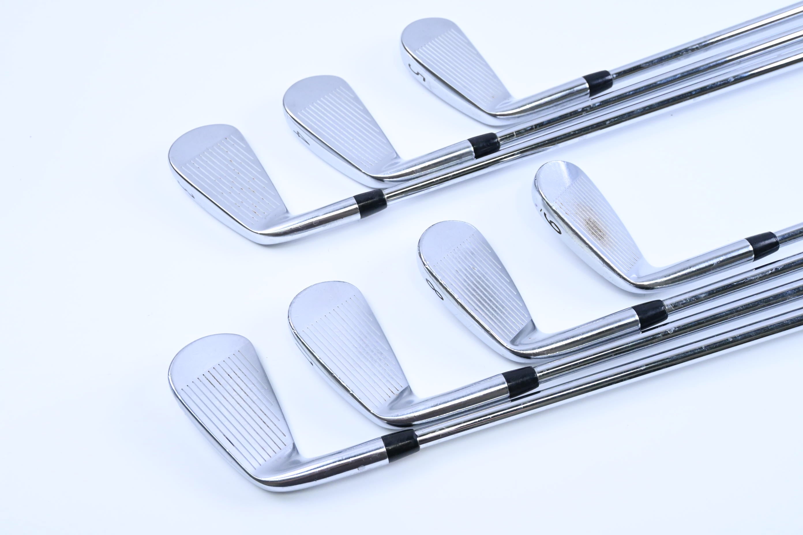 Titleist 718 AP2 Irons / 3-9 / Stiff Flex Project X Rifle Shafts