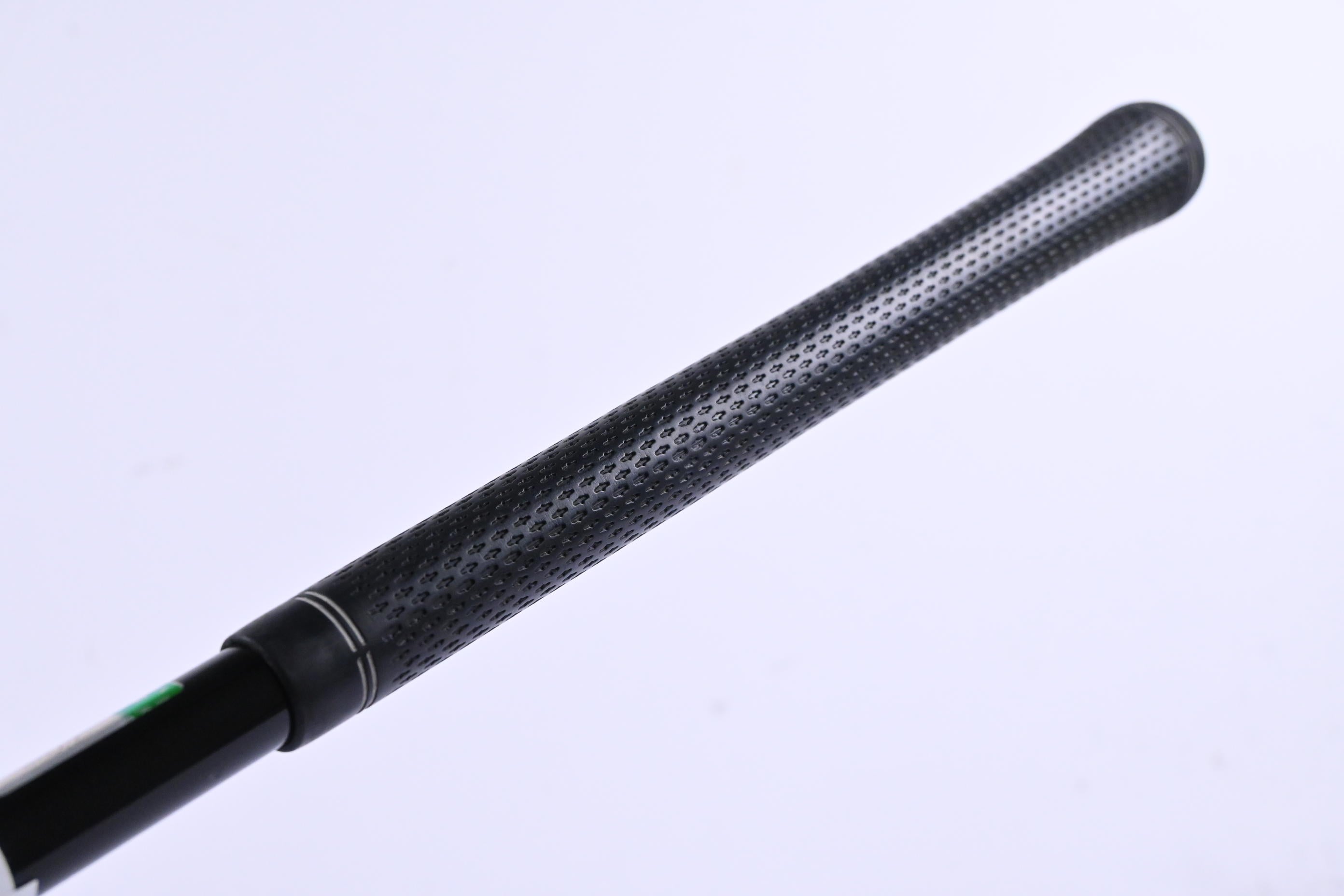 Titleist 913 D2 Driver / 12 Degree / Regular Flex Bassara 50 Shaft