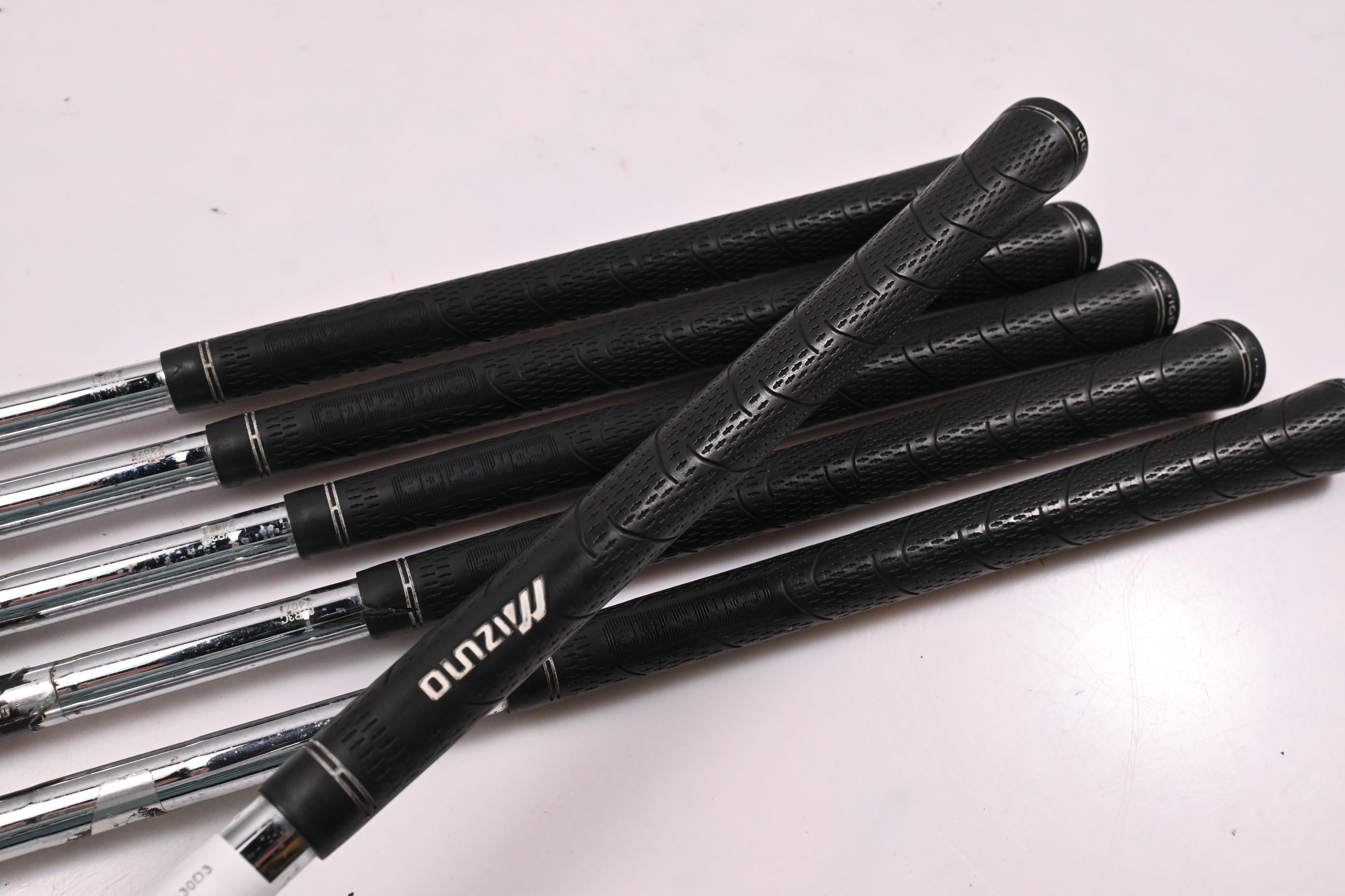 Mizuno MX-200 Irons / 5-PW / Regular Flex Dynalite Gold XP R300 Shafts