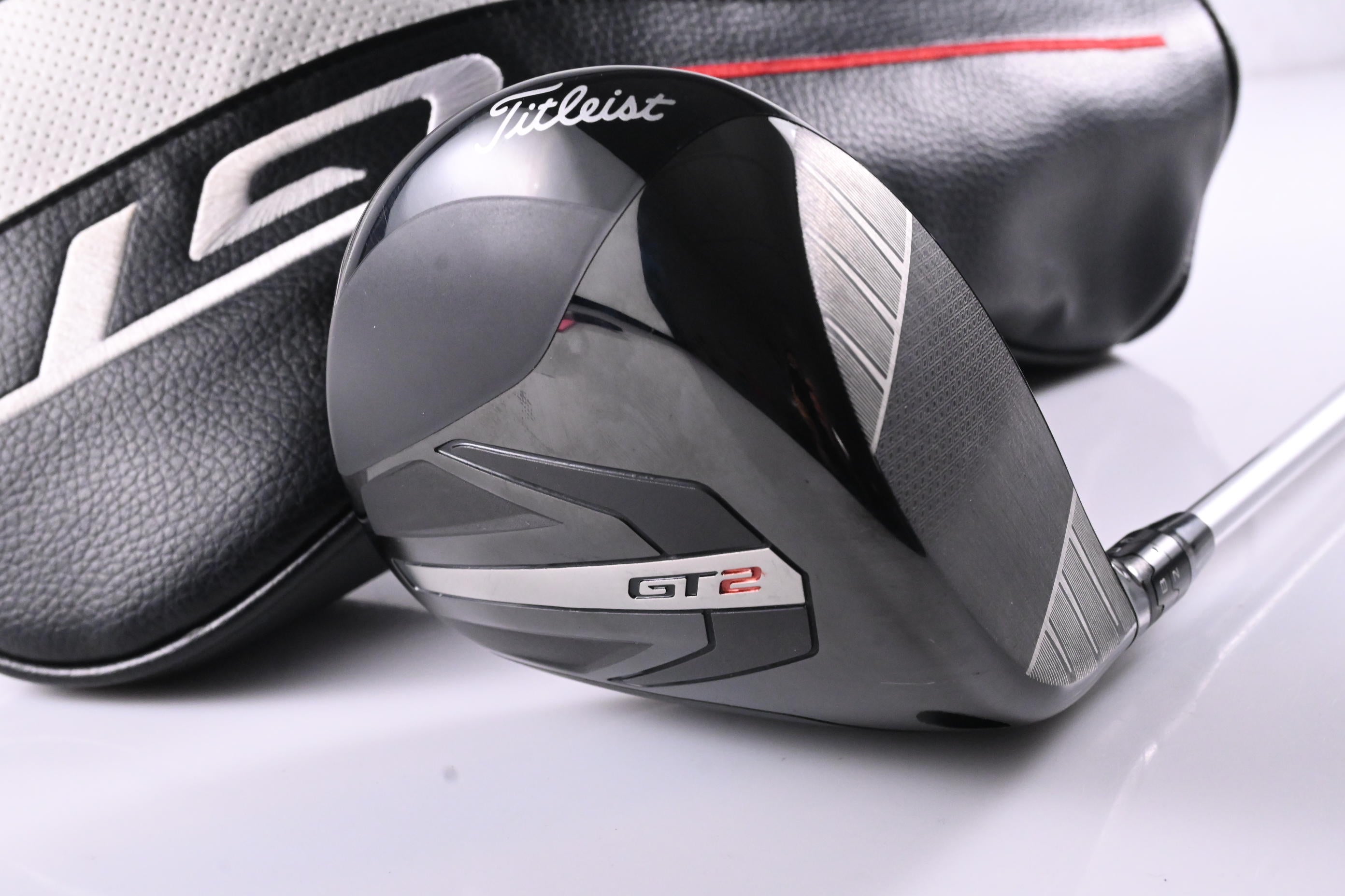 Titleist GT2 Driver / 9 Degree / Stiff Flex Aldila Ascent Red 60 Shaft