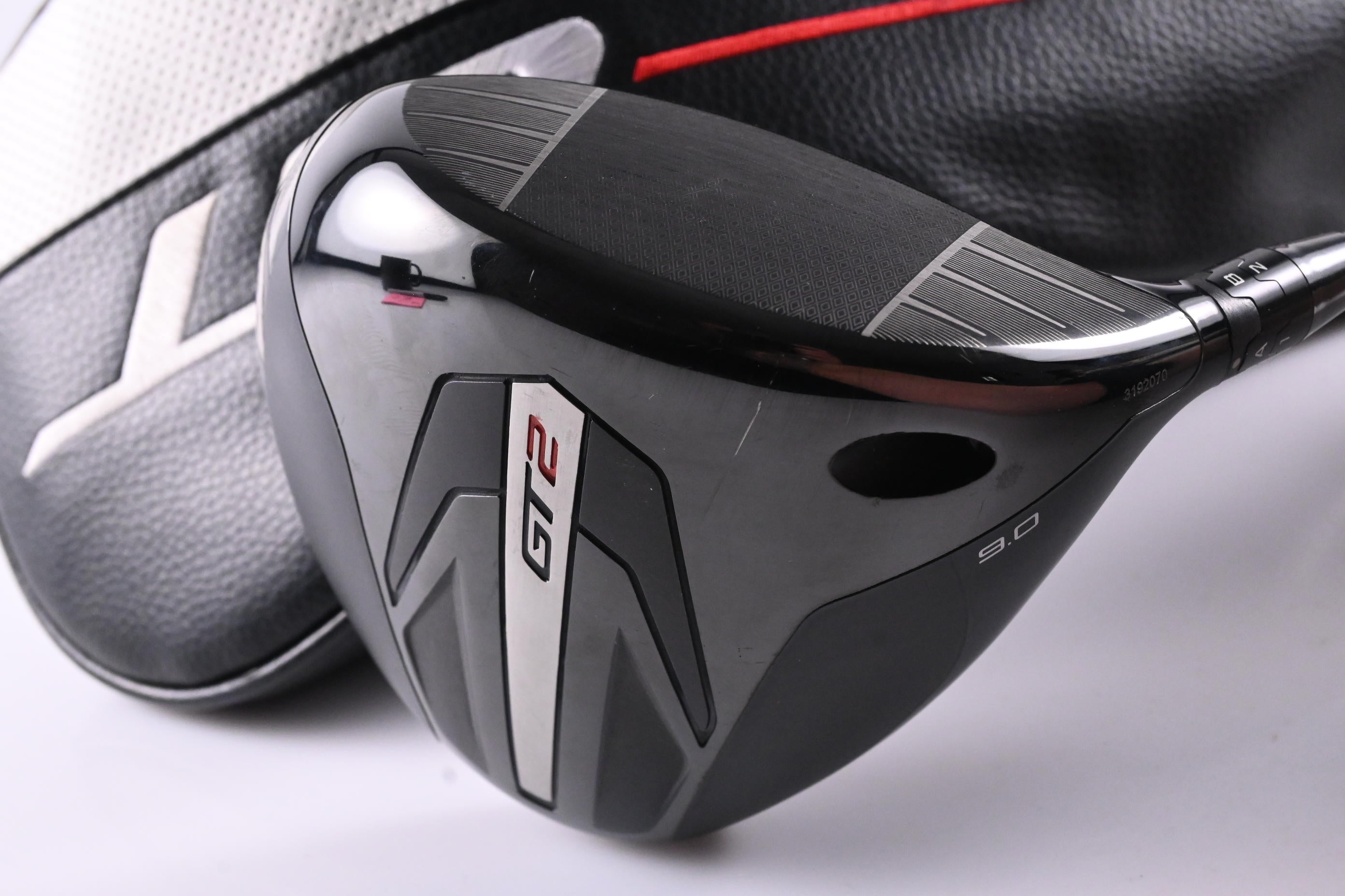 Titleist GT2 Driver / 9 Degree / Stiff Flex Aldila Ascent Red 60 Shaft