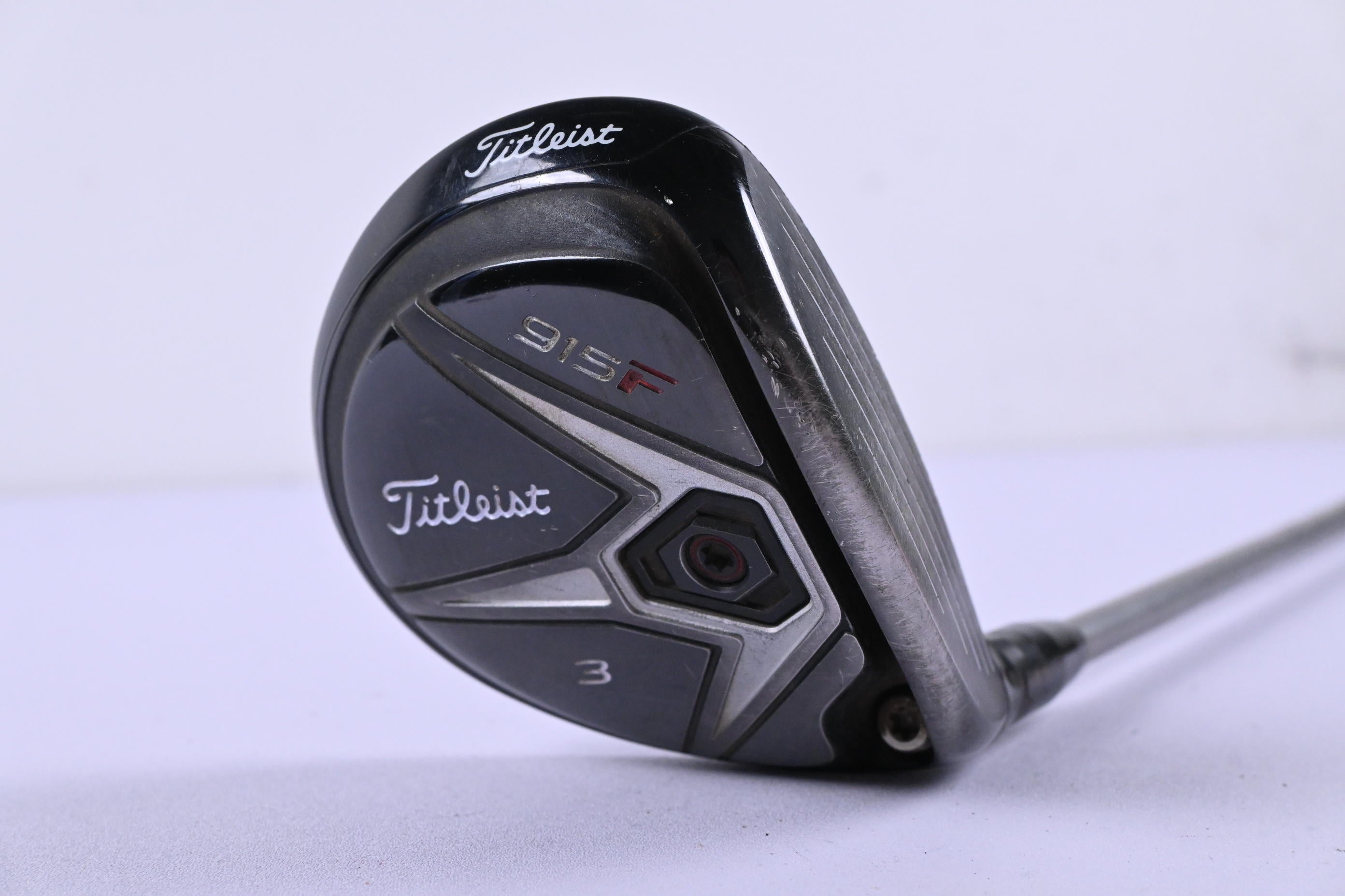 Titleist 915 F #3 Wood / 16.5 Degree / Regular Flex Diamana M+ Red 60 Shaft