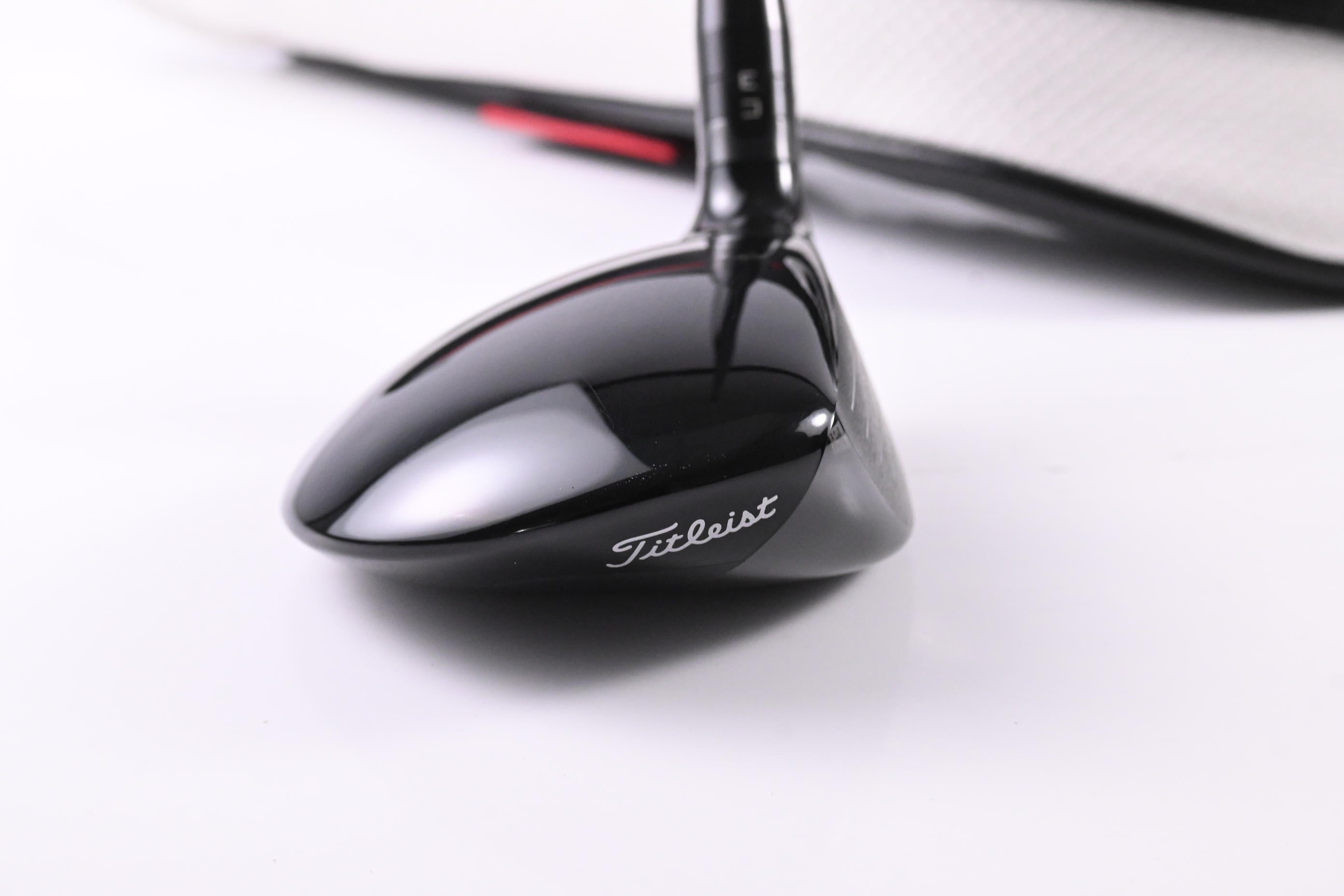 Titleist GT2 #5 Wood / 18 Degree / X-Flex Graphite Design VF-7 Shaft