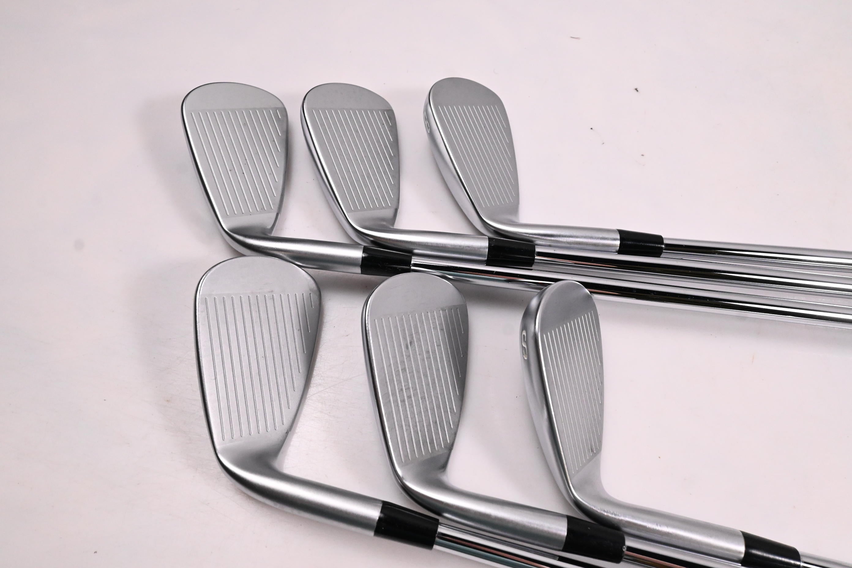 Mizuno JPX 923 Hot Metal HL Irons / 6-PW+SW / Regular Flex Dynamic Gold 105 R300