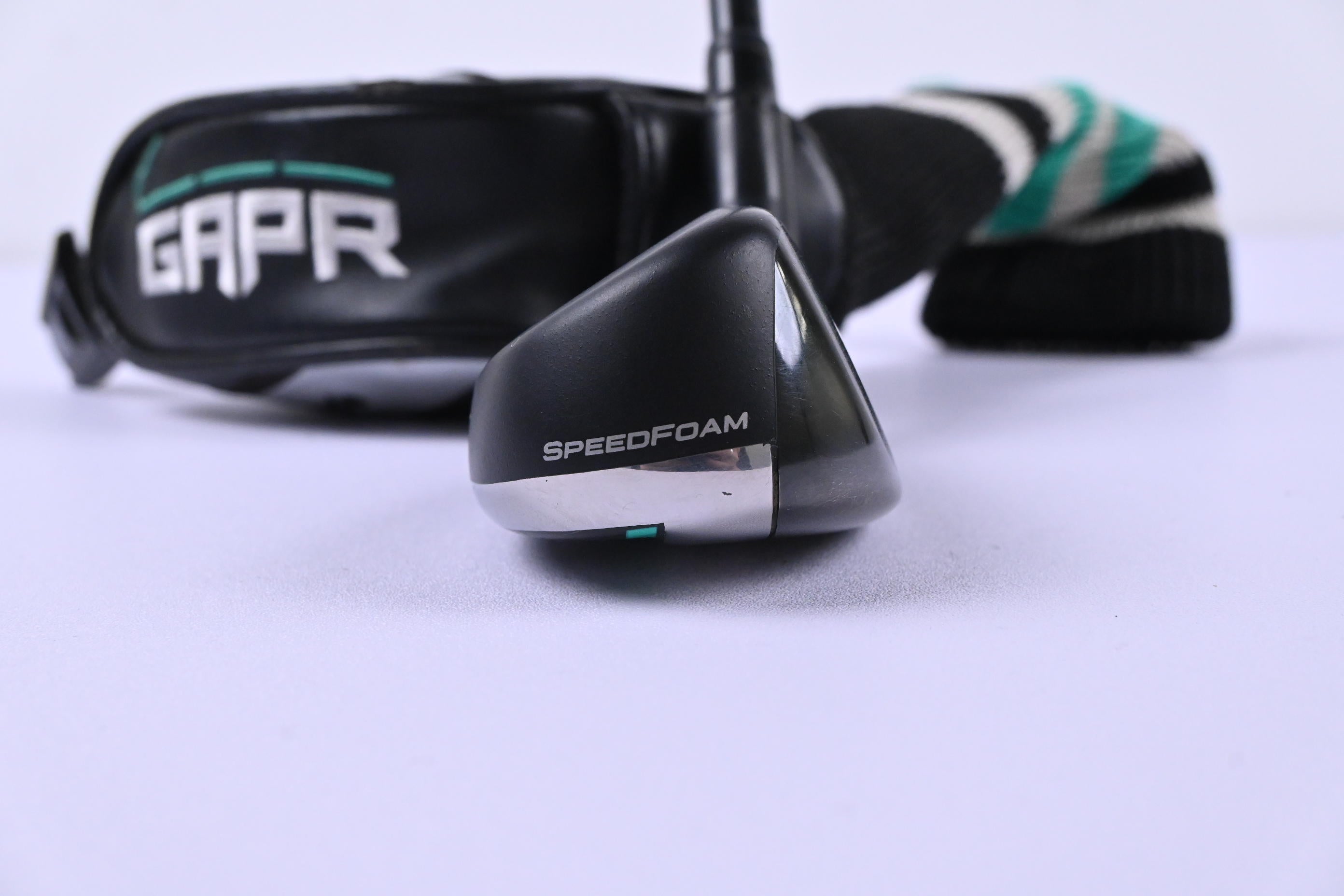 Taylormade GAPR Hi #4 Hybrid / 22 Degree / Regular Flex Kuro Kage Silver 70 Shaft
