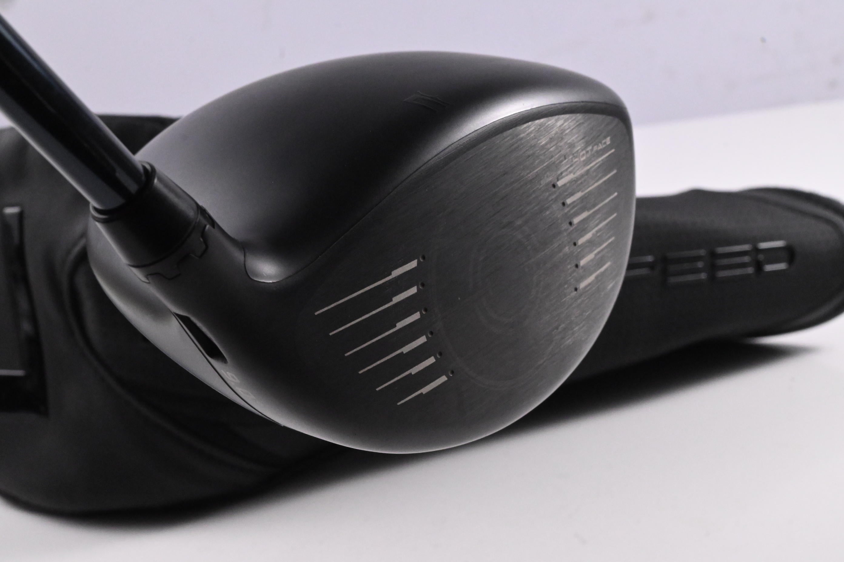 Left Hand Cobra Darkspeed LS Driver / 9 Degree / Stiff Flex UST LIN-Q M40X Red 5