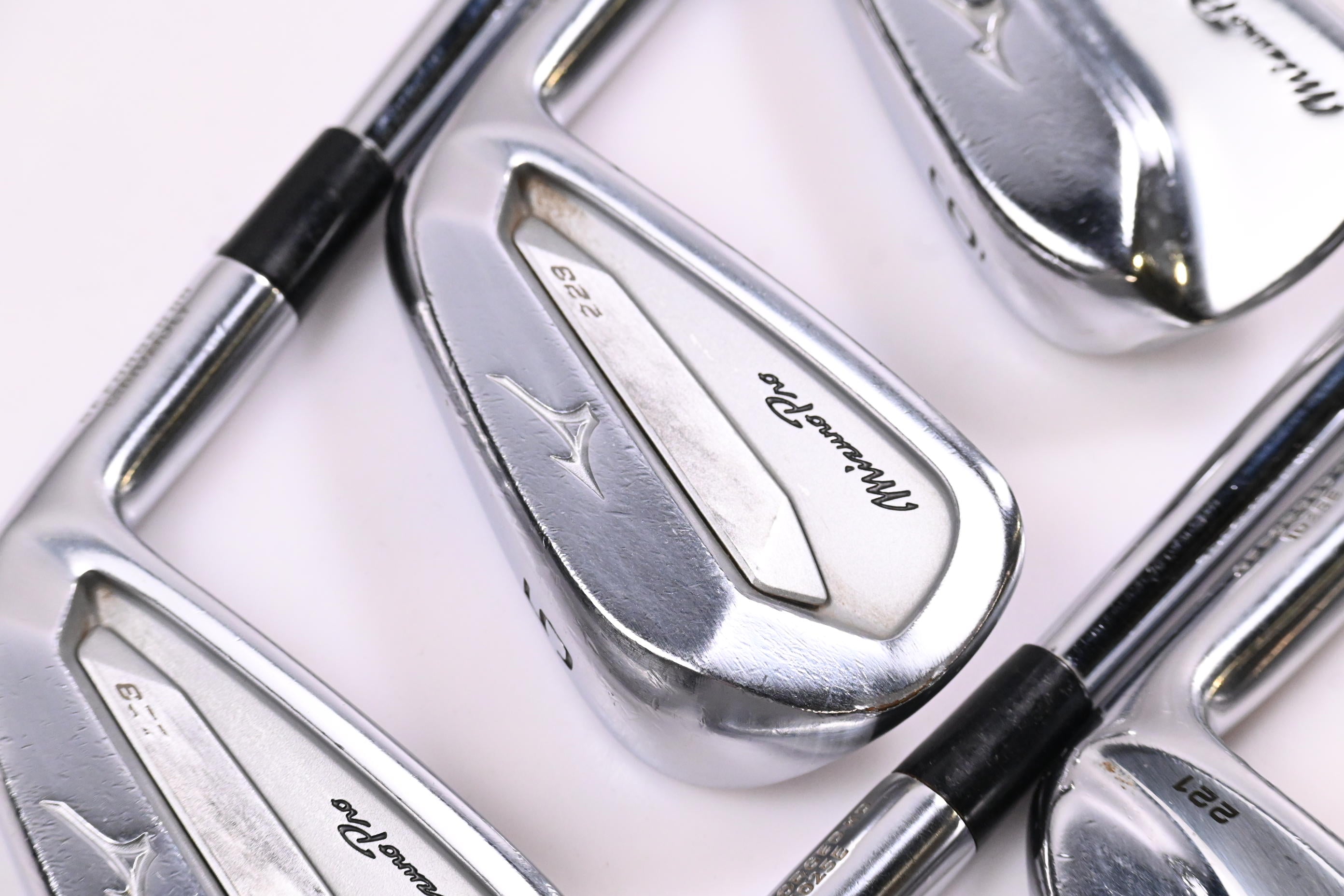 Mizuno Pro 223/221 Irons / 4-9i / Stiff Flex Dynamic Gold 120 S300 Shafts