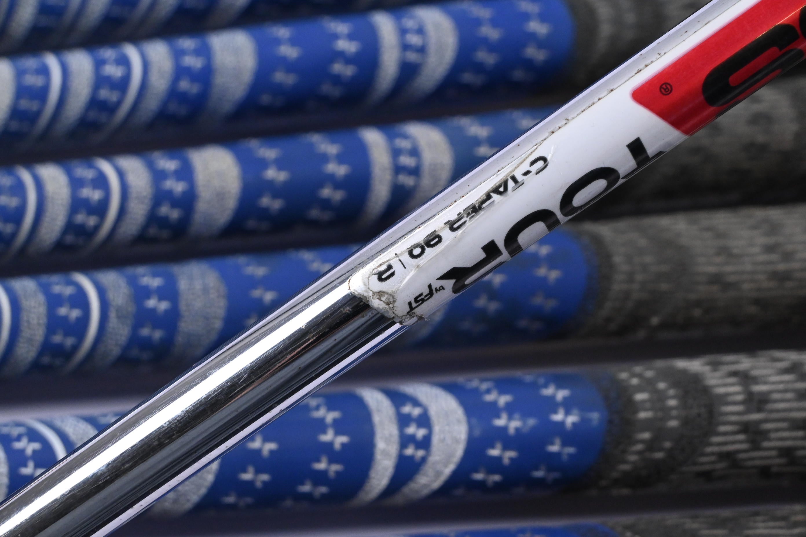 Taylormade SLDR Irons / 4-PW+SW / Regular Flex KBS Tour C-Taper 90 Shafts