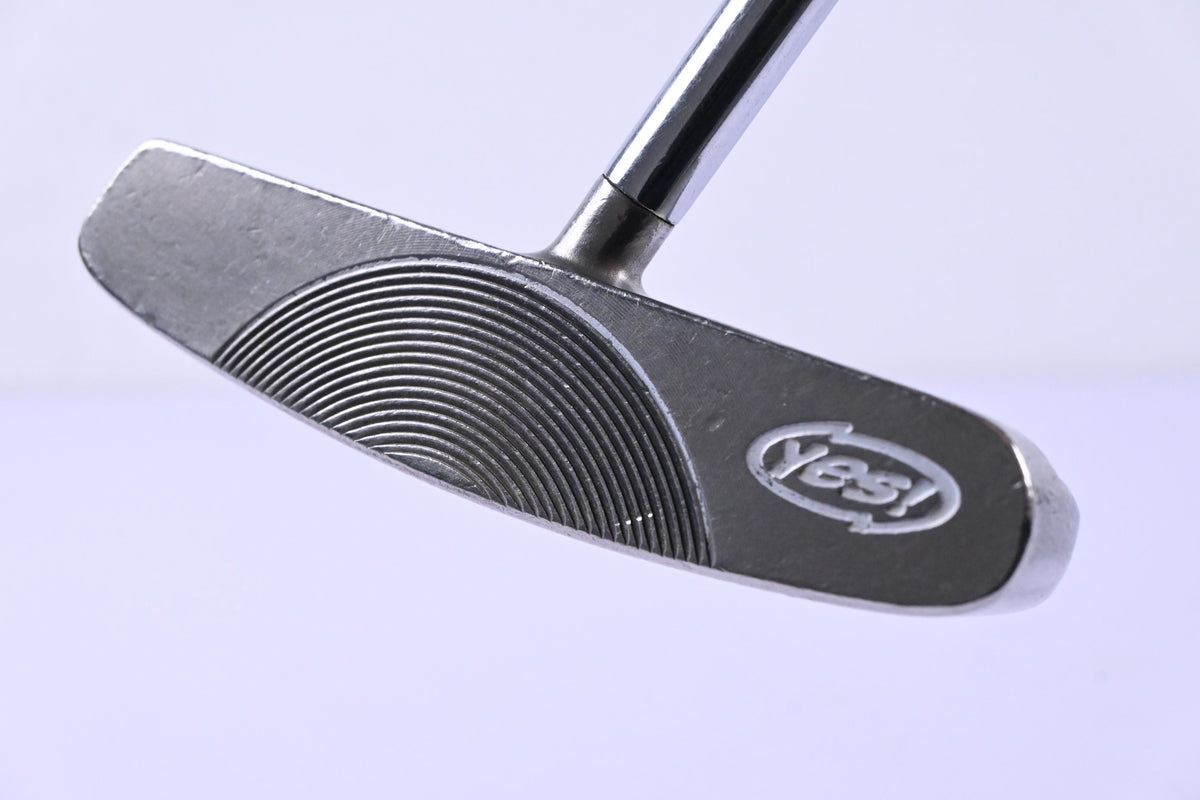 Yes! C-Groove Hanna Putter / 33 Inch