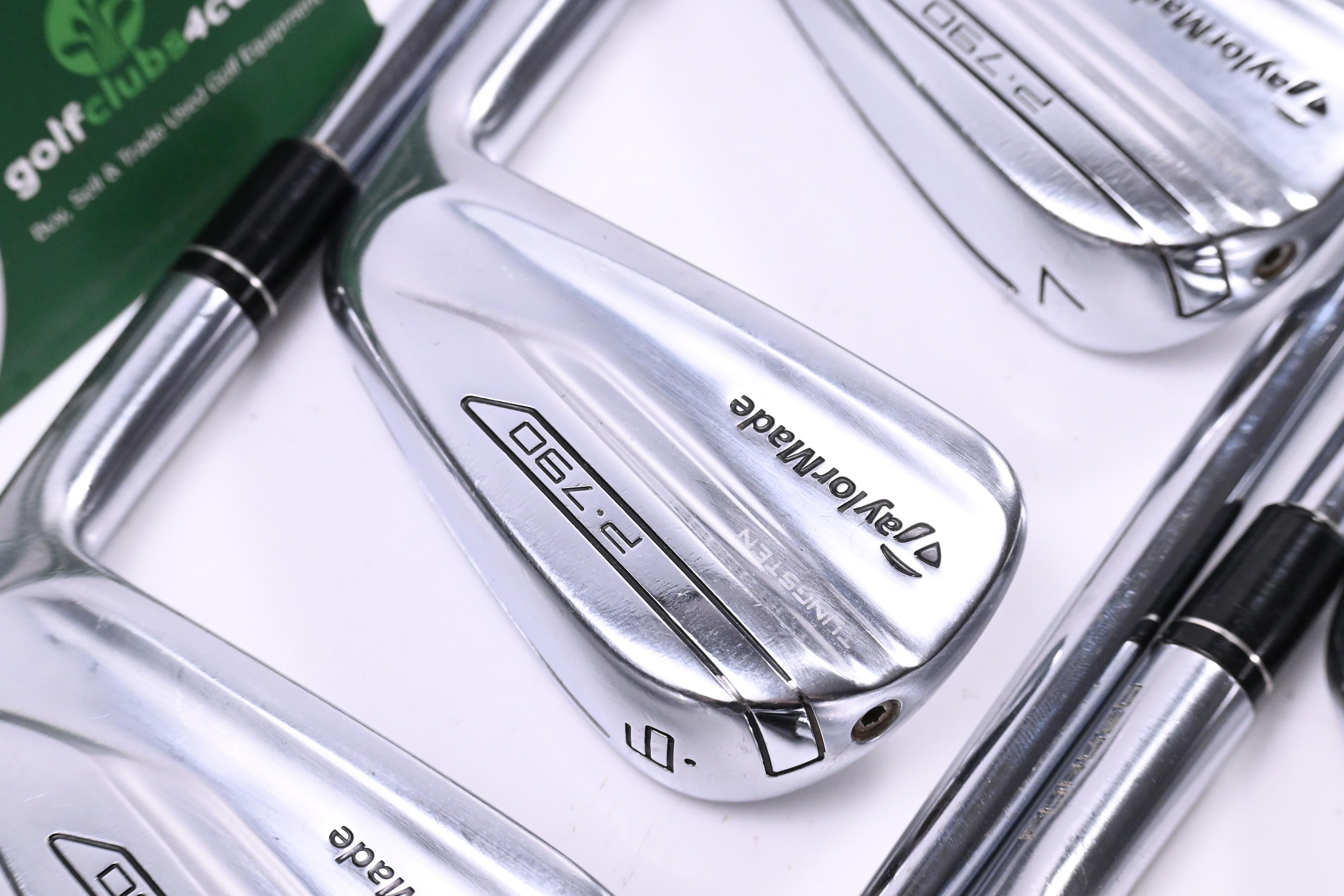 Taylormade P790 2017 Irons / 5-PW+AW / Regular Flex Dynamic Gold 105 R300 Shafts