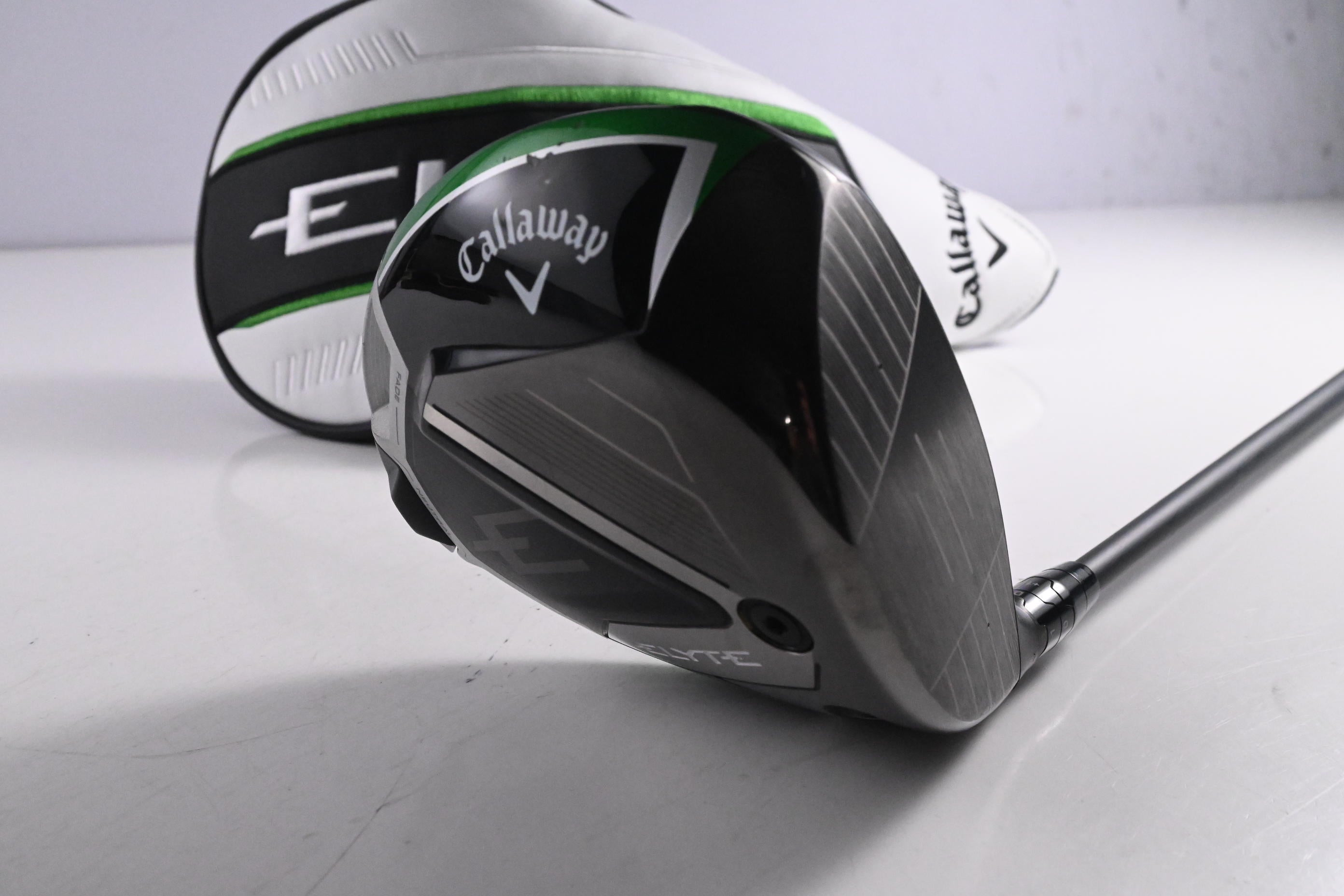 Callaway Elyte Driver / 9 Degree / Regular Flex Vanquish 4 Shaft