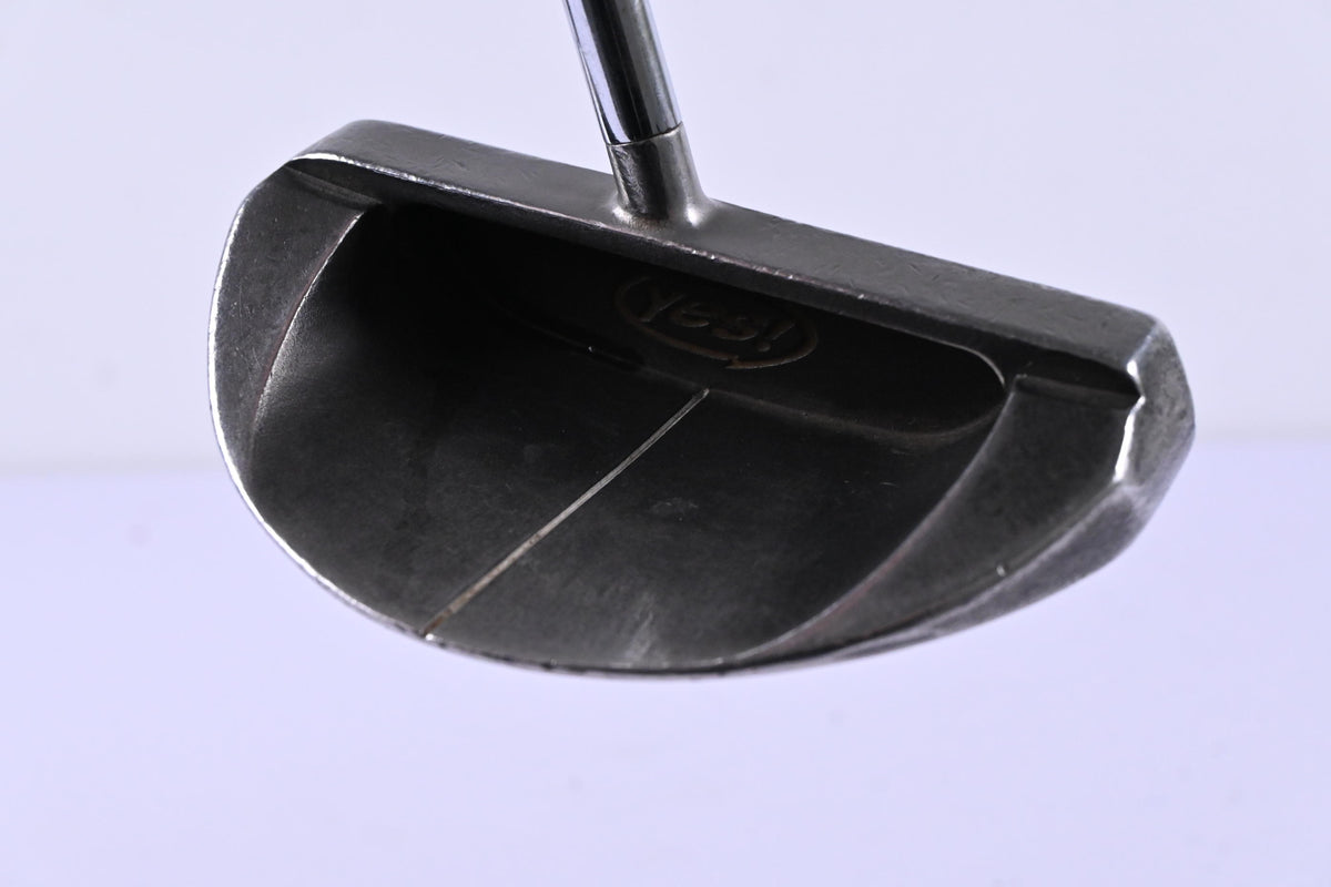 Yes! C-Groove Hanna Putter / 33 Inch