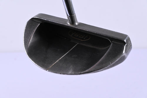 Yes! C-Groove Hanna Putter / 33 Inch