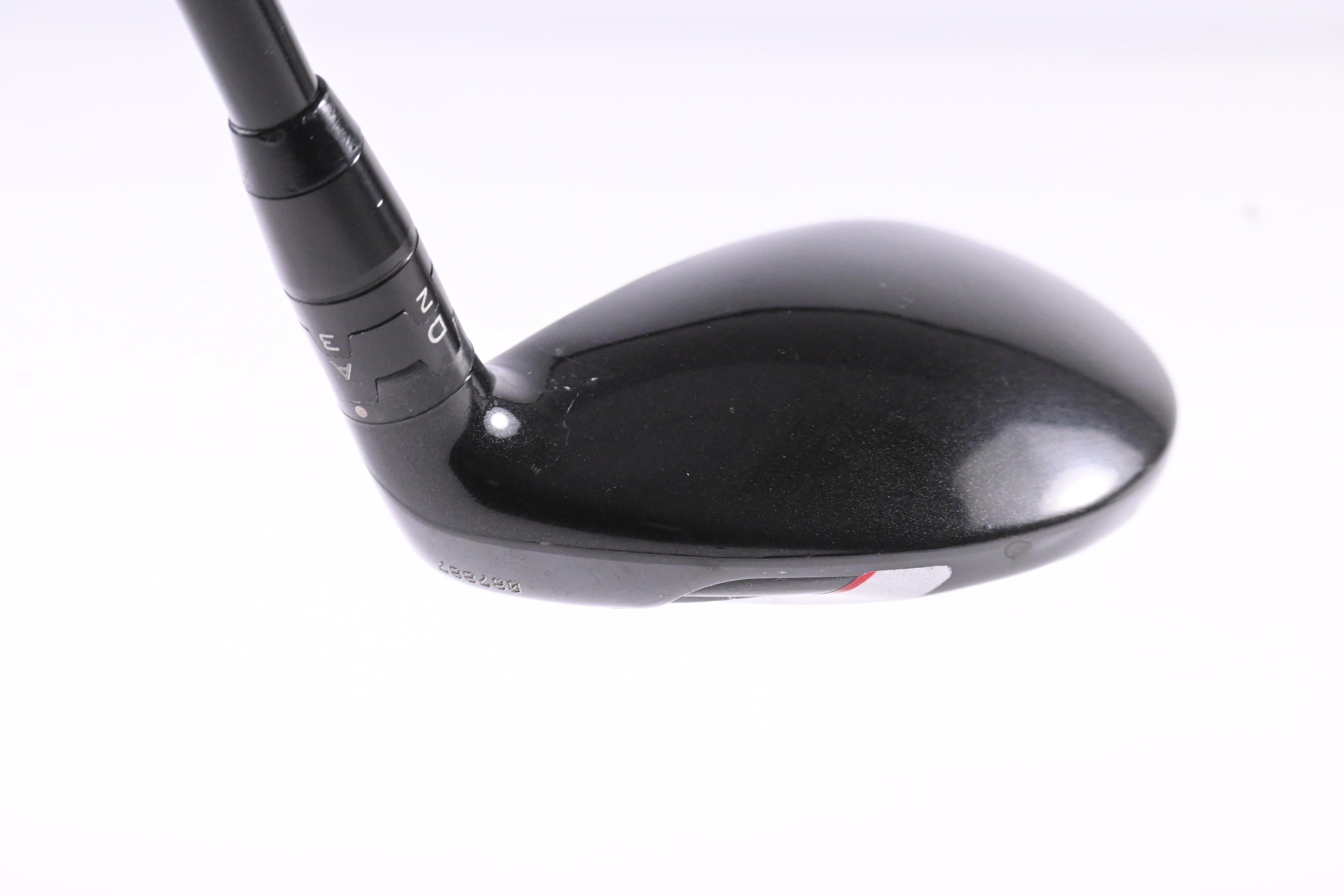 Titleist 913H #3 Hybrid / 19 Degree / Stiff Flex Kuro Kage Black 60 Shaft