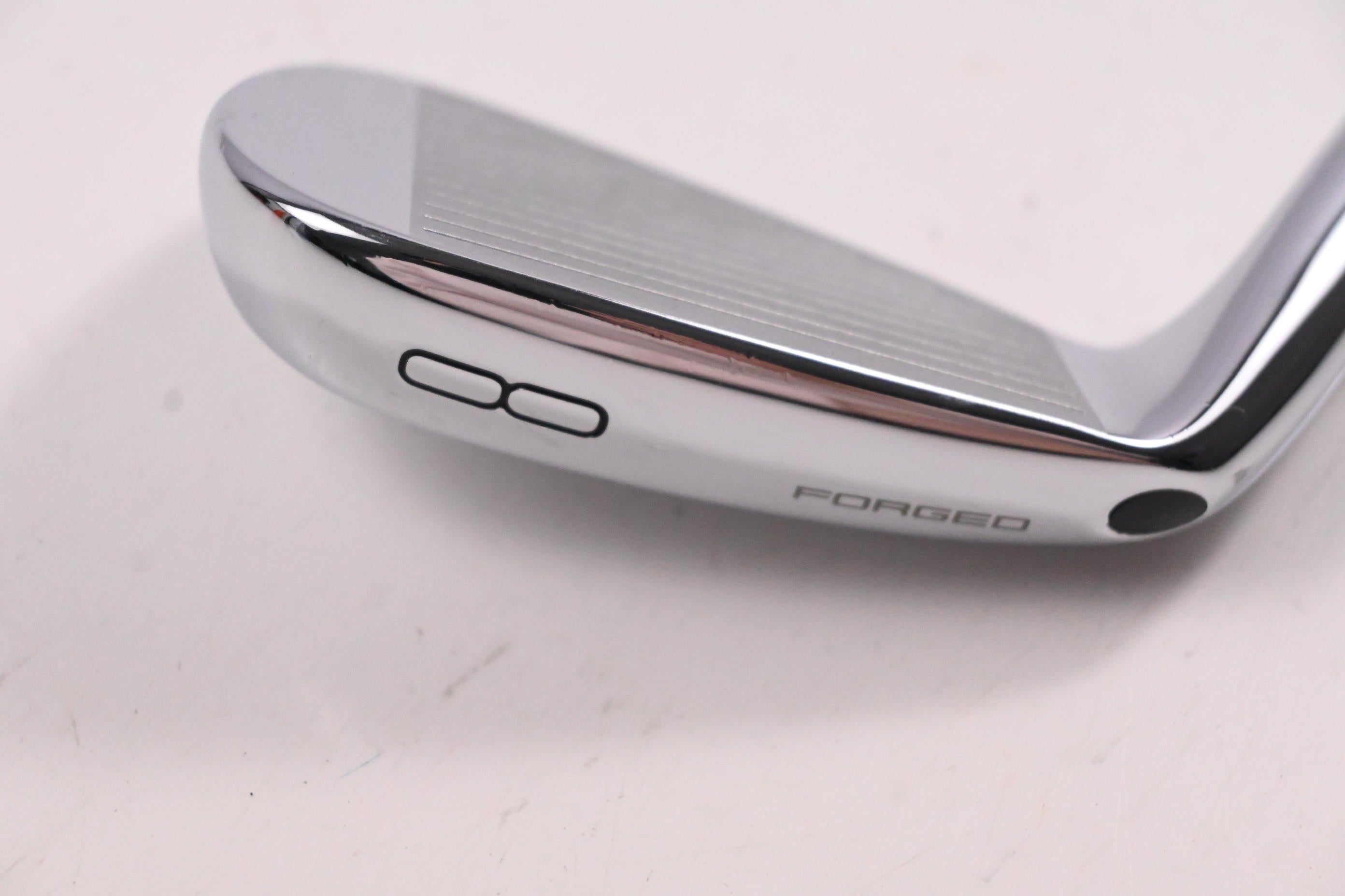 Wilson Staff Model Blade 2024 #8 Iron / Regular Flex AMT Red R300 Shaft