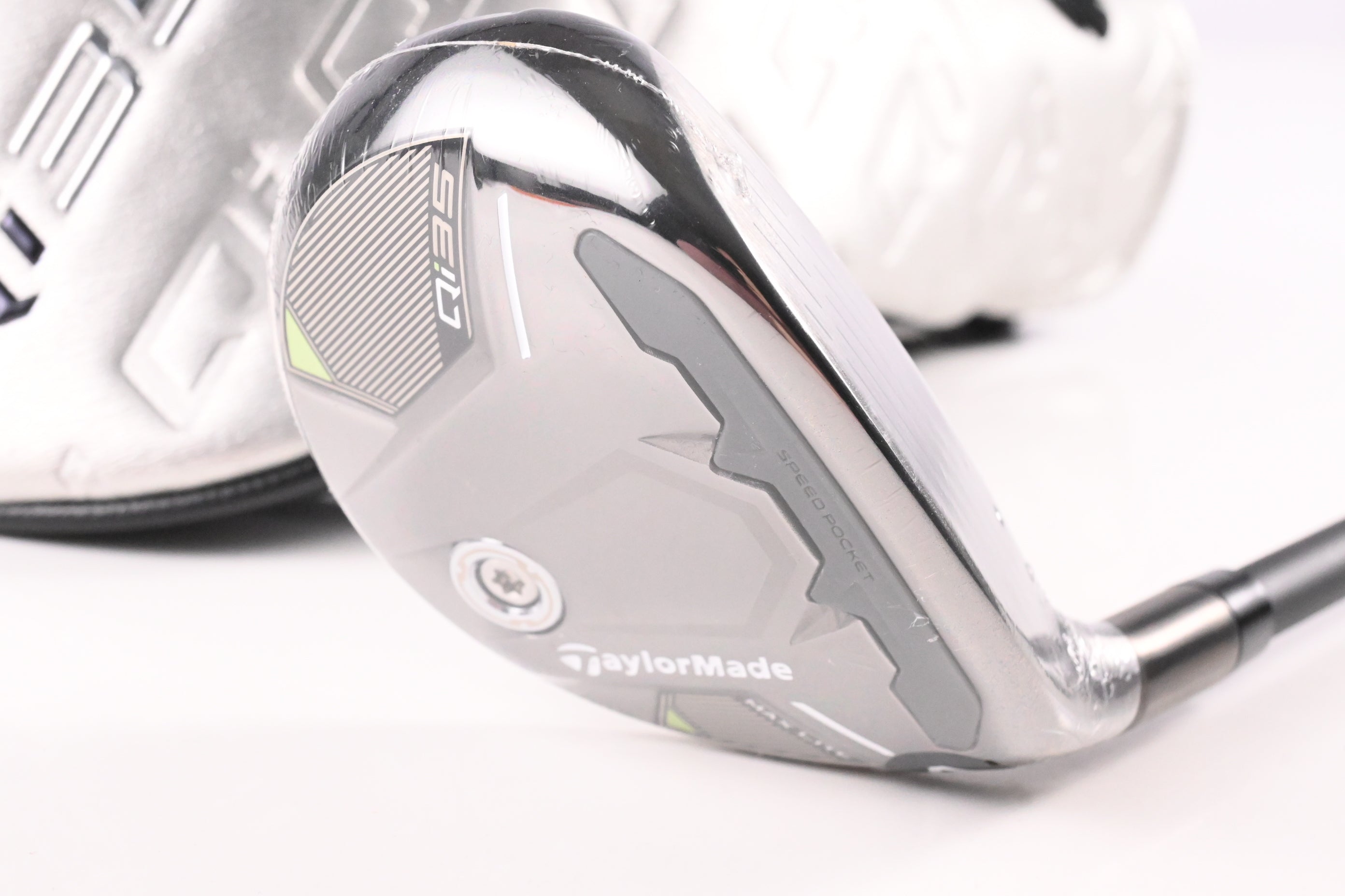Taylormade Qi35 Max Lite #5 Hybrid / 27 Degree / Senior Flex Vanquish 5 Shaft