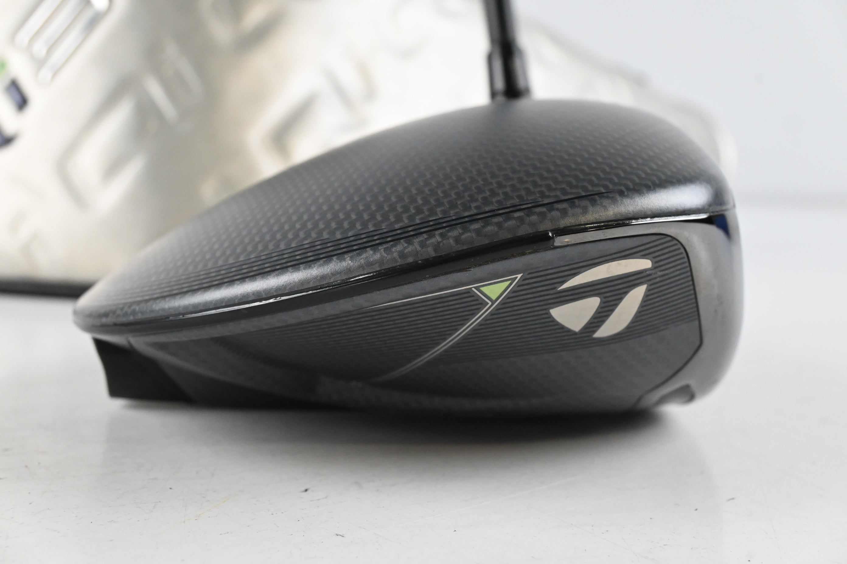 Taylormade Qi35 Driver / 10.5 Degree / Stiff Flex Fujikura Ventus Blue 5 Shaft