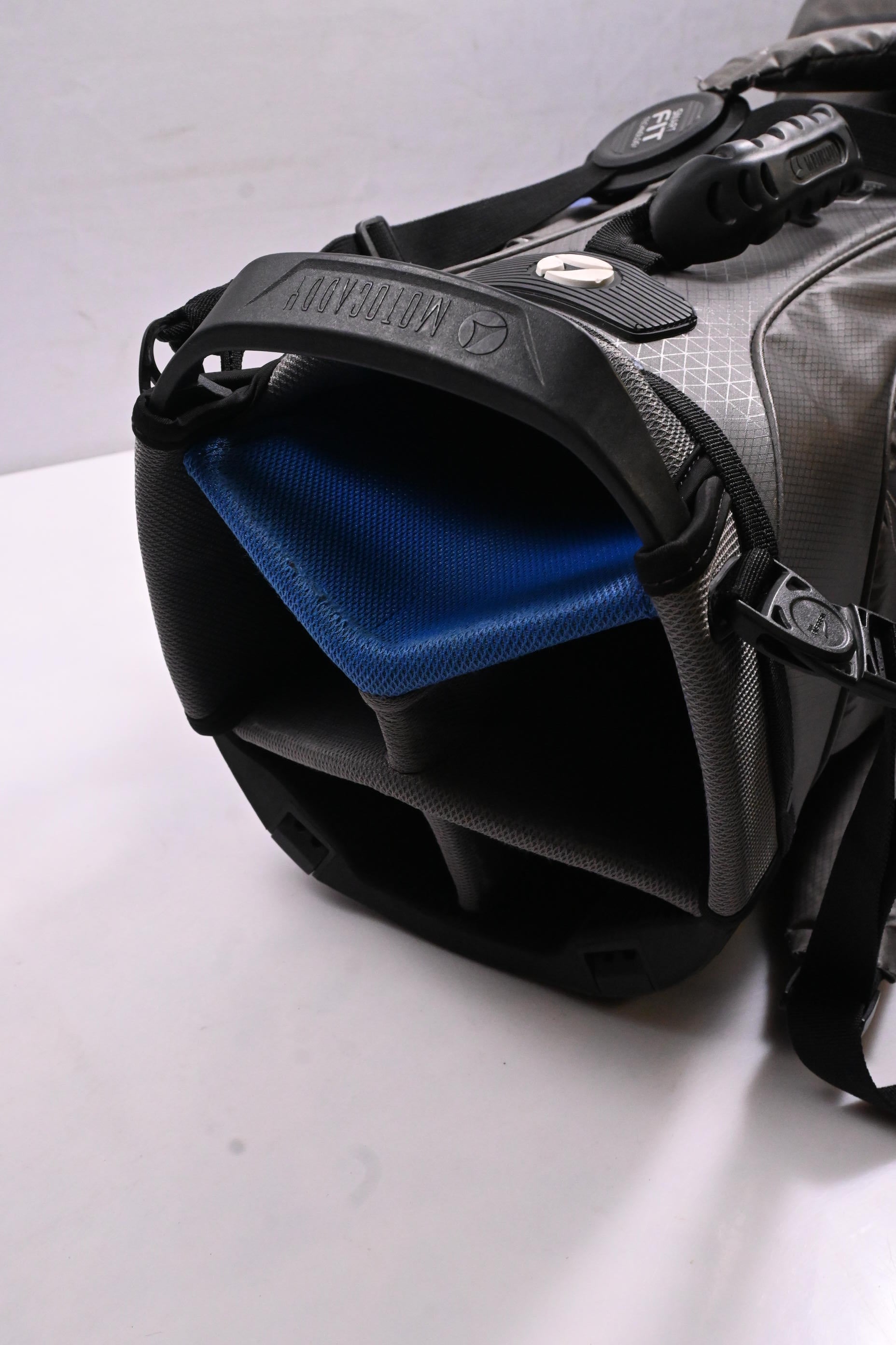 Motocaddy AquaFlex Waterproof Stand Bag / 5-Way Divider / Grey, Blue & Black