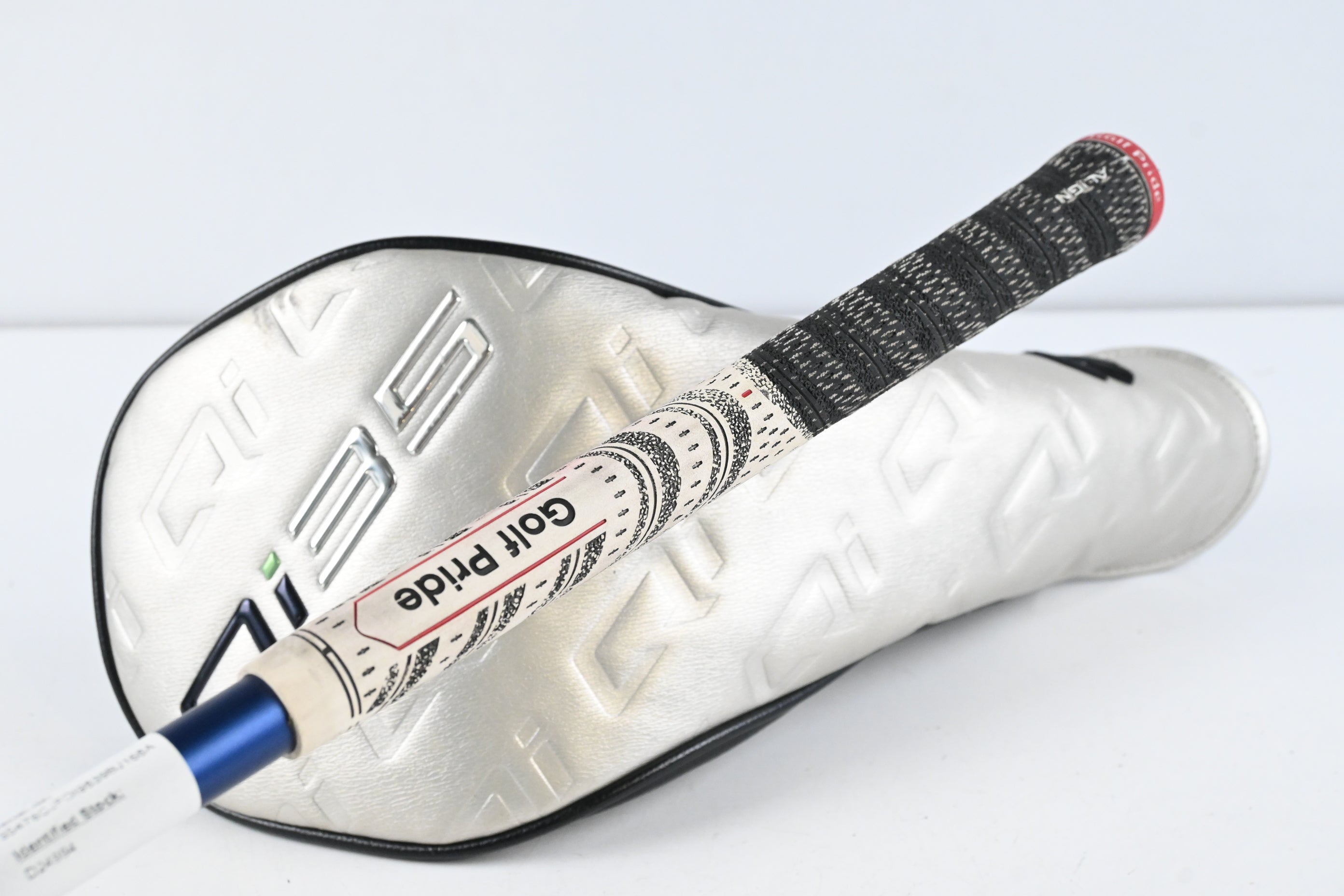 Taylormade Qi35 Driver / 10.5 Degree / Stiff Flex Fujikura Ventus Blue 5 Shaft