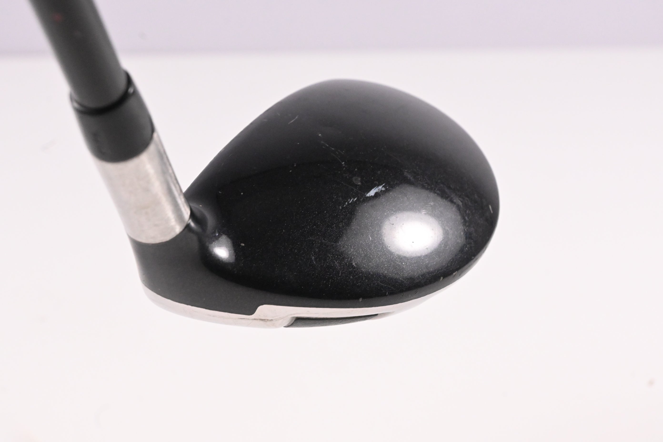 Titleist 909H #2 Hybrid / 17 Degree / Stiff Flex Aldila Voodoo Shaft