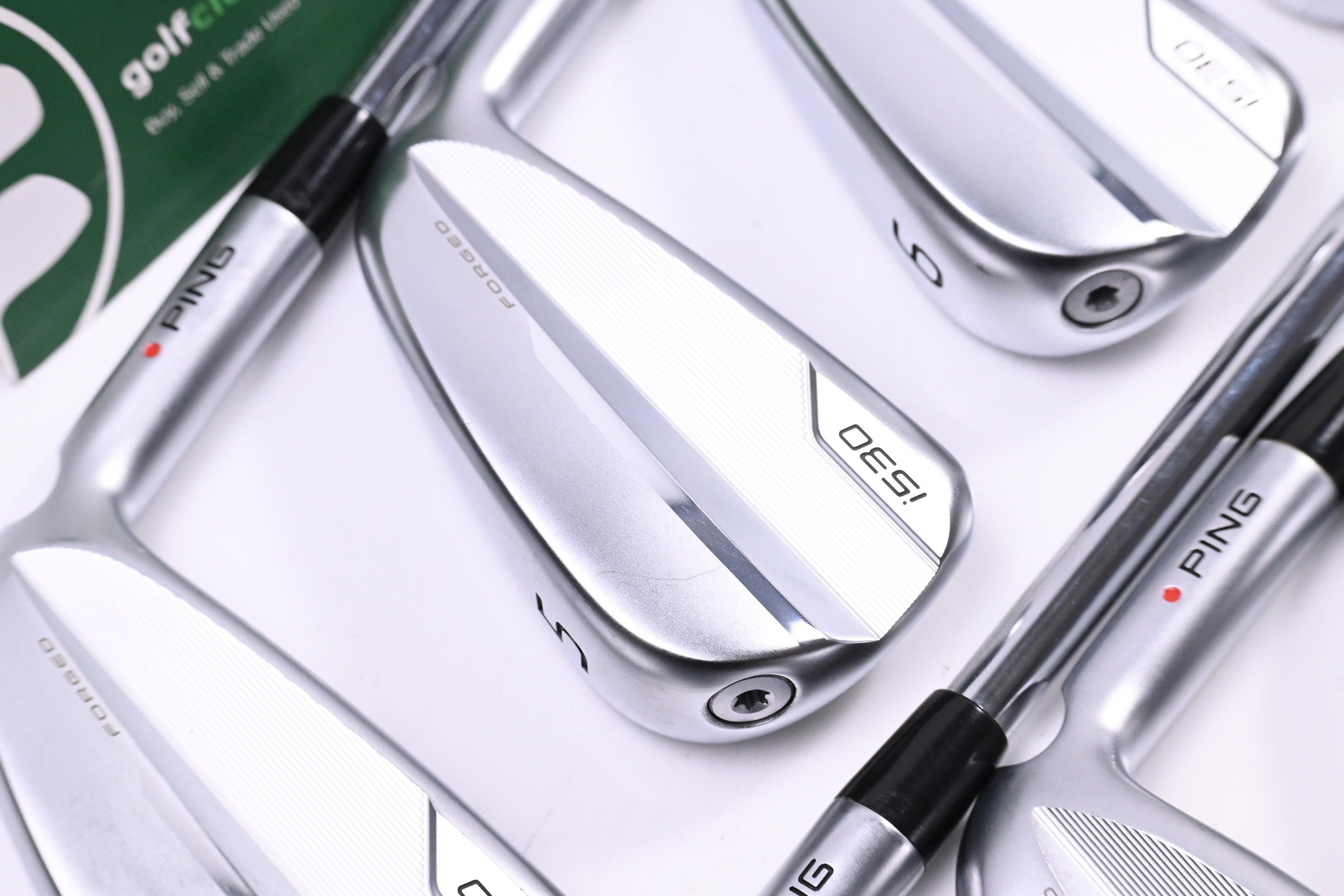 Ping i530 Irons / 4-PW+UW / Red Dot / Stiff Flex Dynamic Gold S300 Shafts