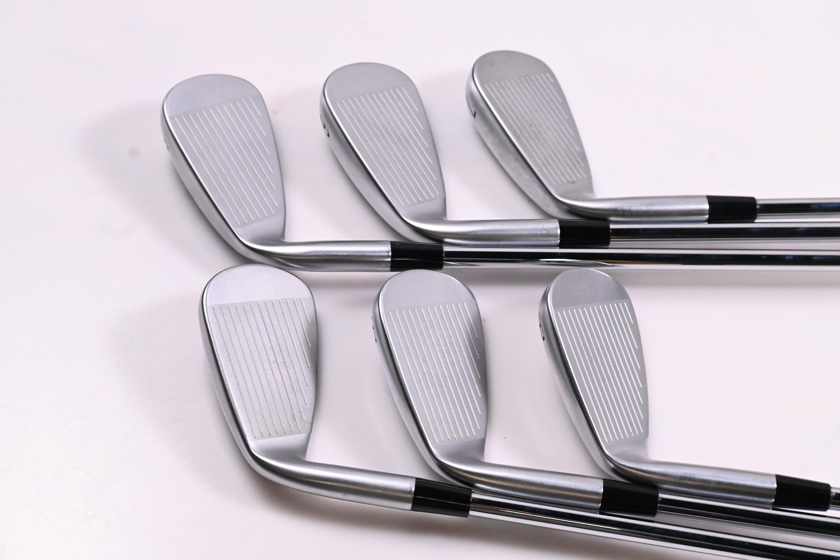 Mizuno JPX 925 Hot Metal HL Irons / 5-PW / Regular Flex Dynamic Gold 95 R300